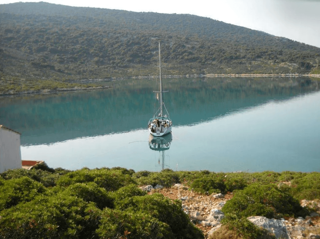 Oceanis 381 - photo 16