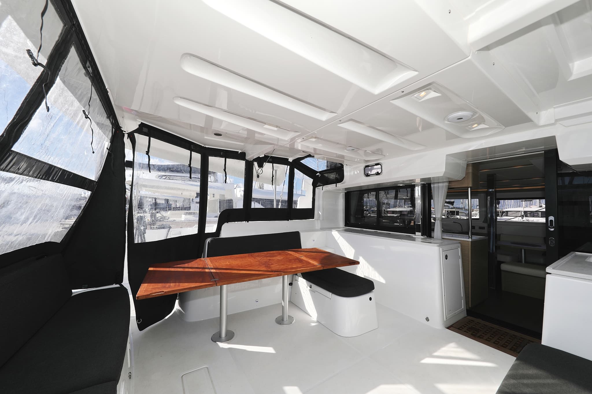 Lagoon 46  - photo 30