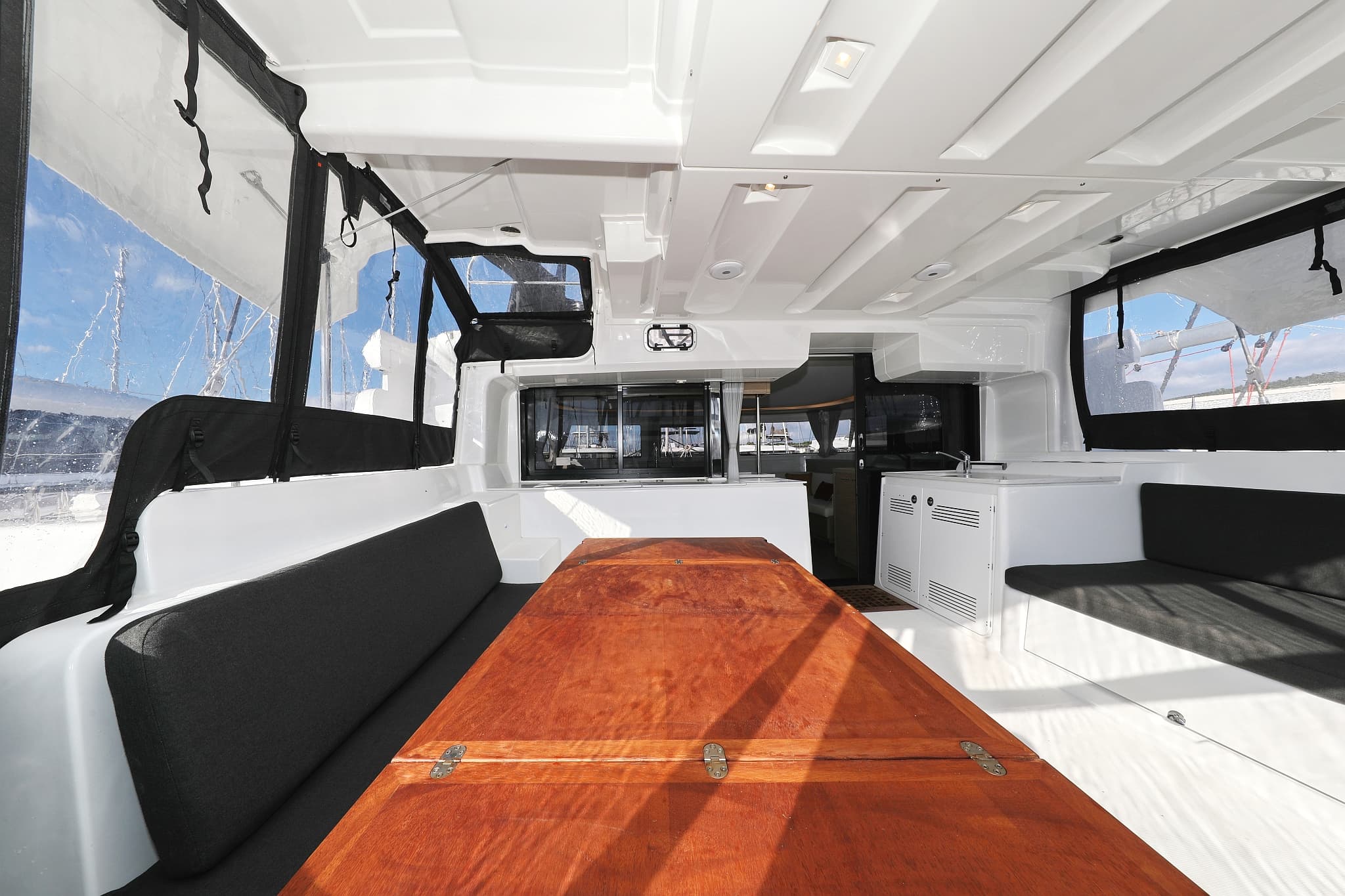 Lagoon 46  - photo 31