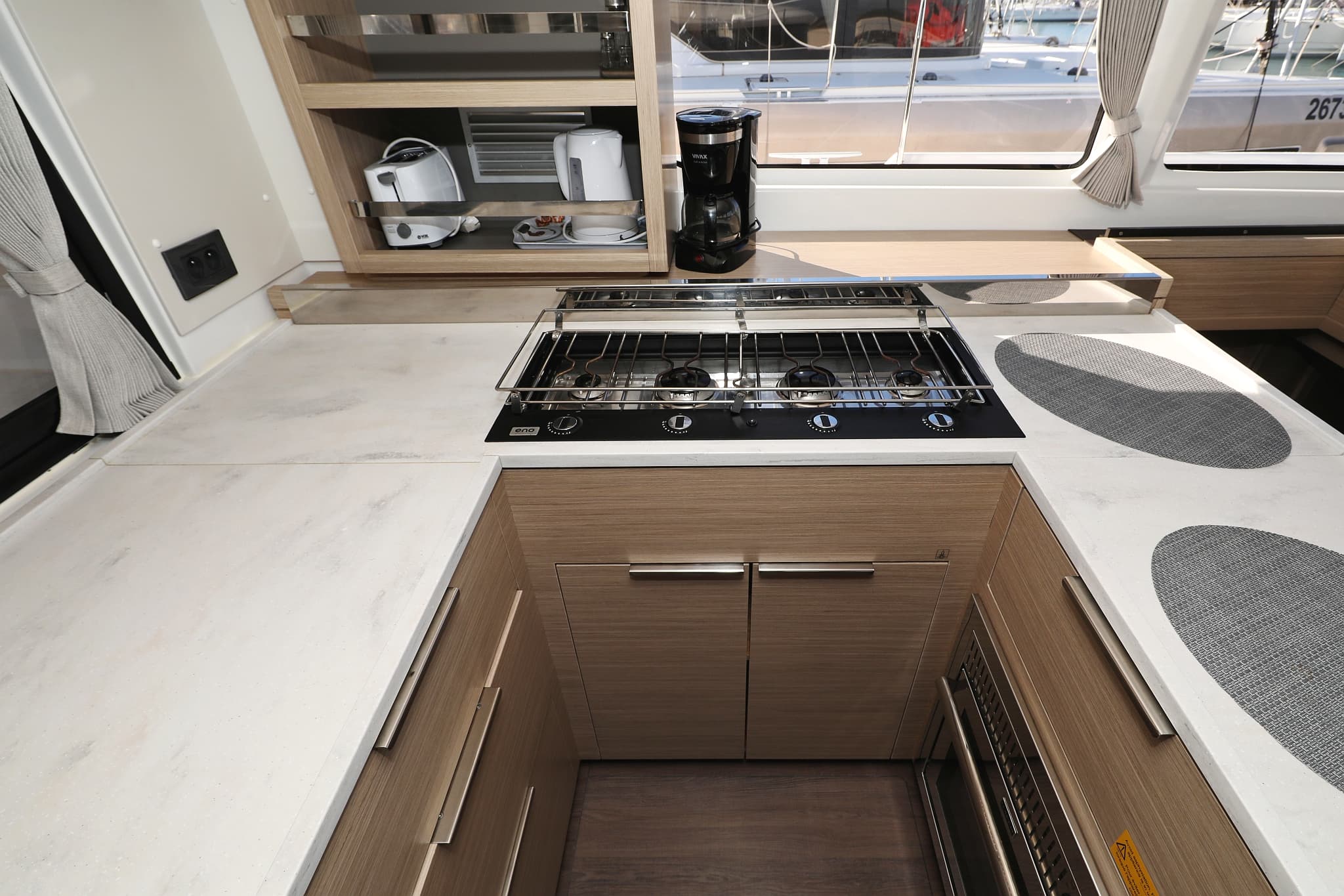 Lagoon 46  - photo 40