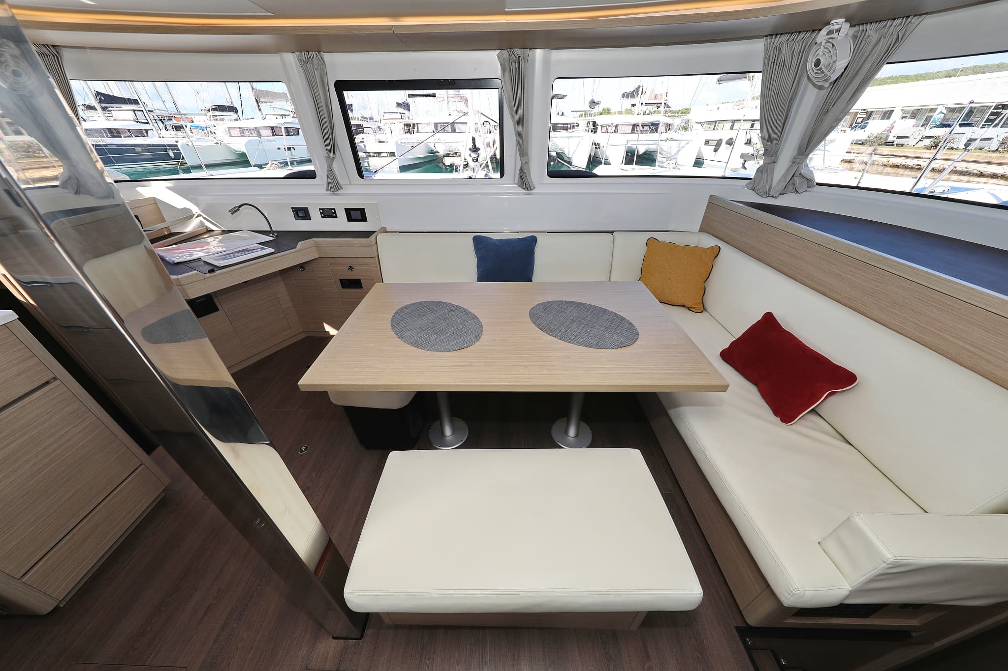 Lagoon 46  - photo 43