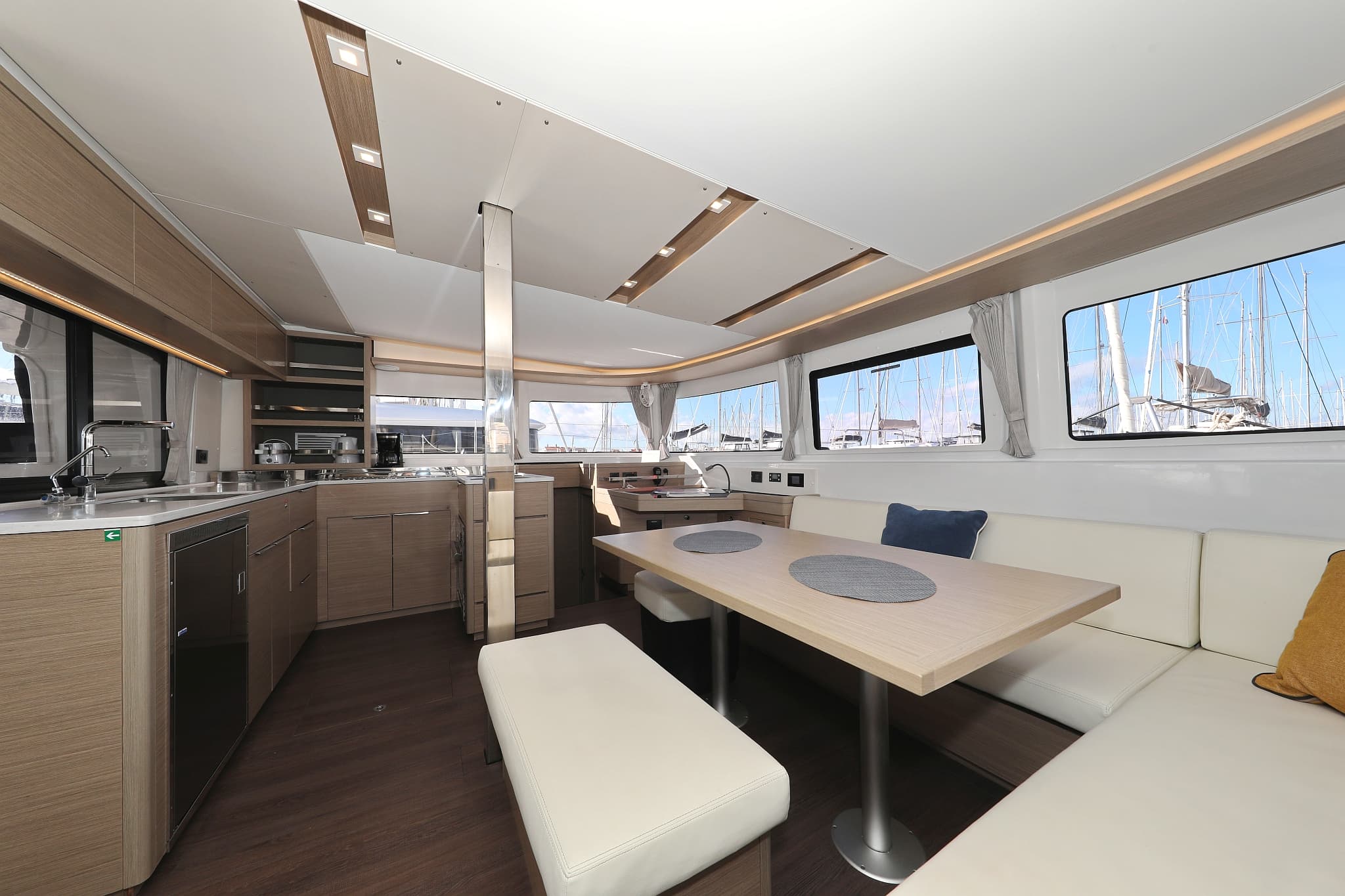 Lagoon 46  - photo 48