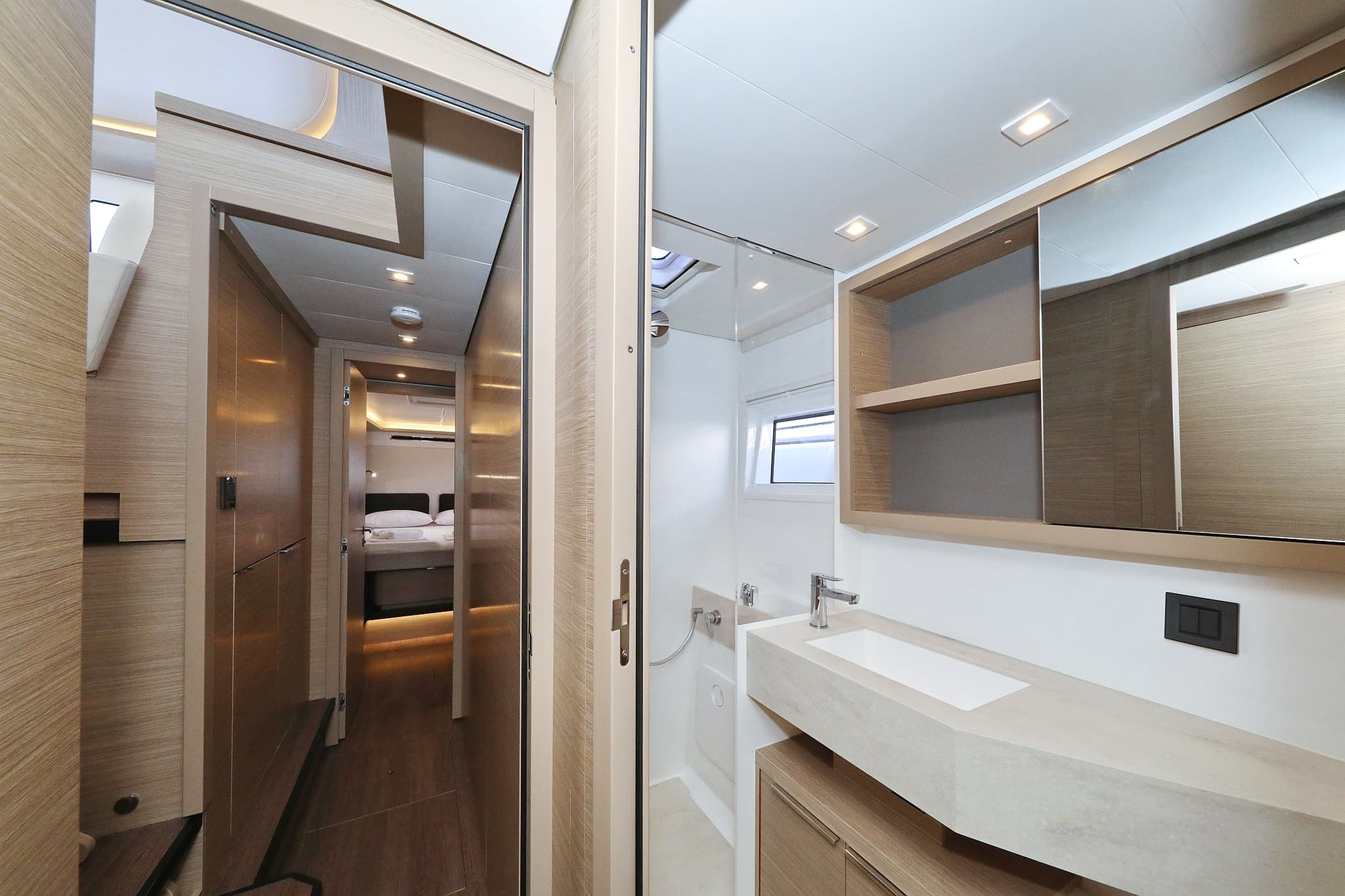 Lagoon 46  - photo 55