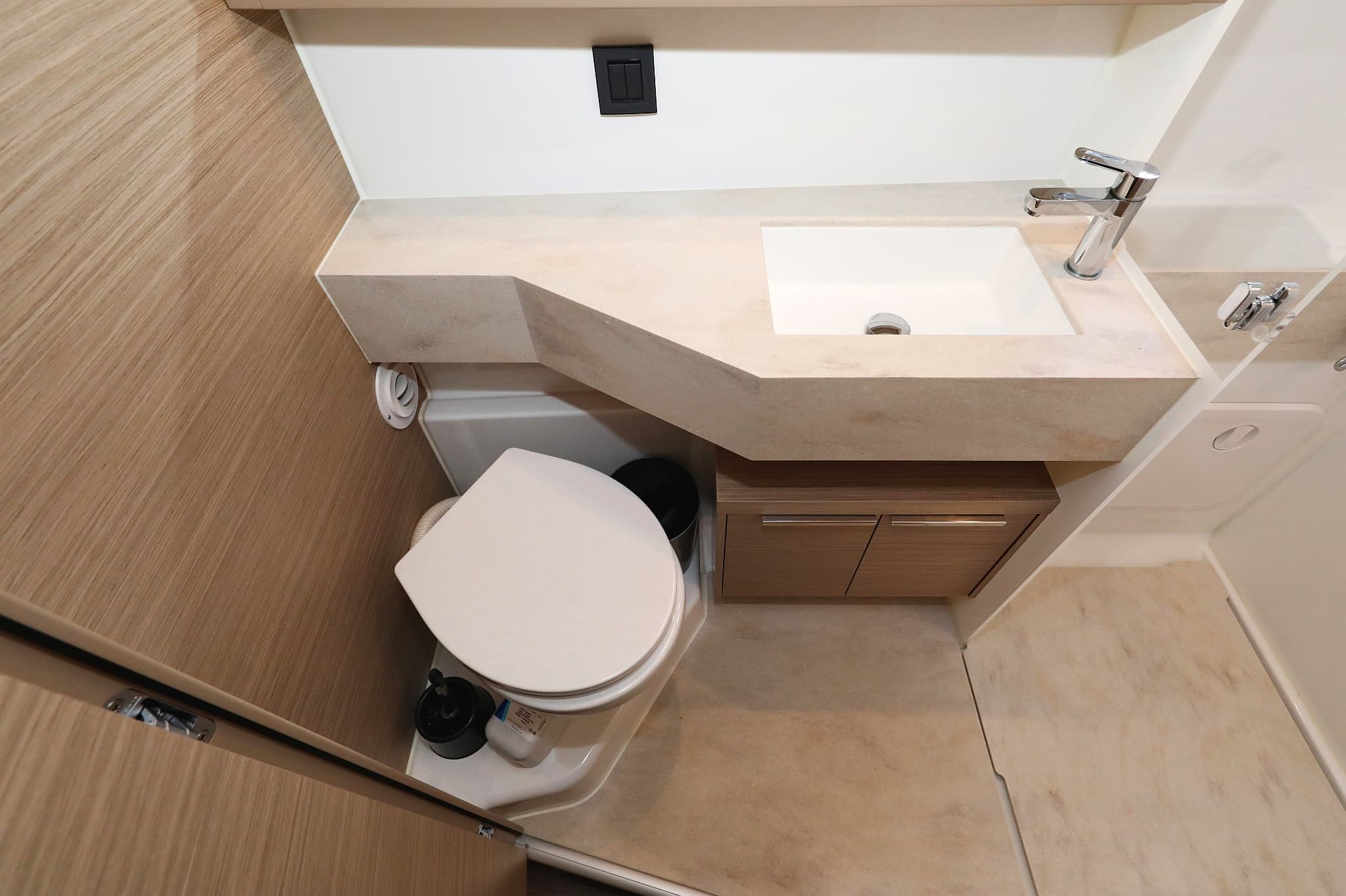 Lagoon 46  - photo 62