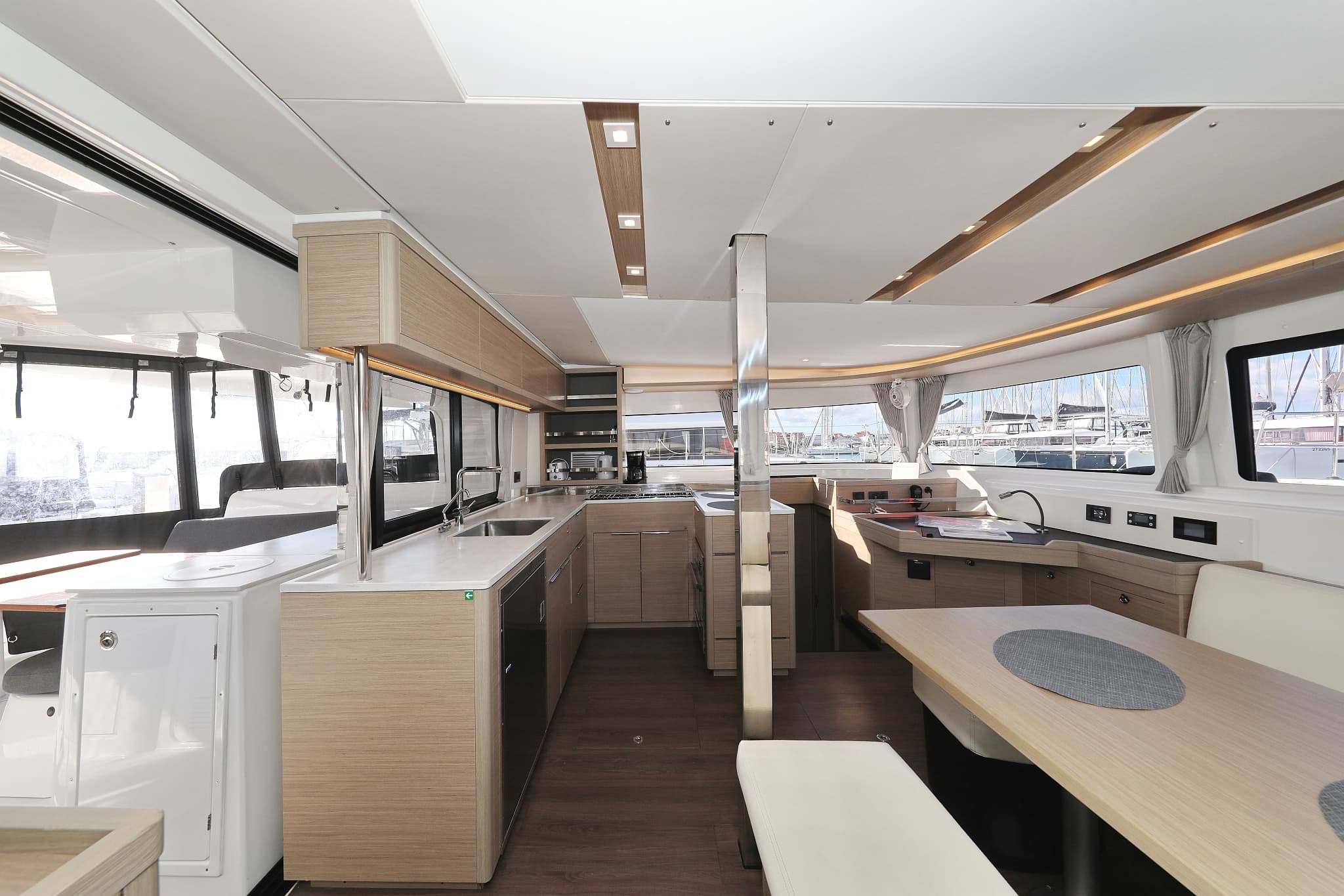 Lagoon 46  - photo 70