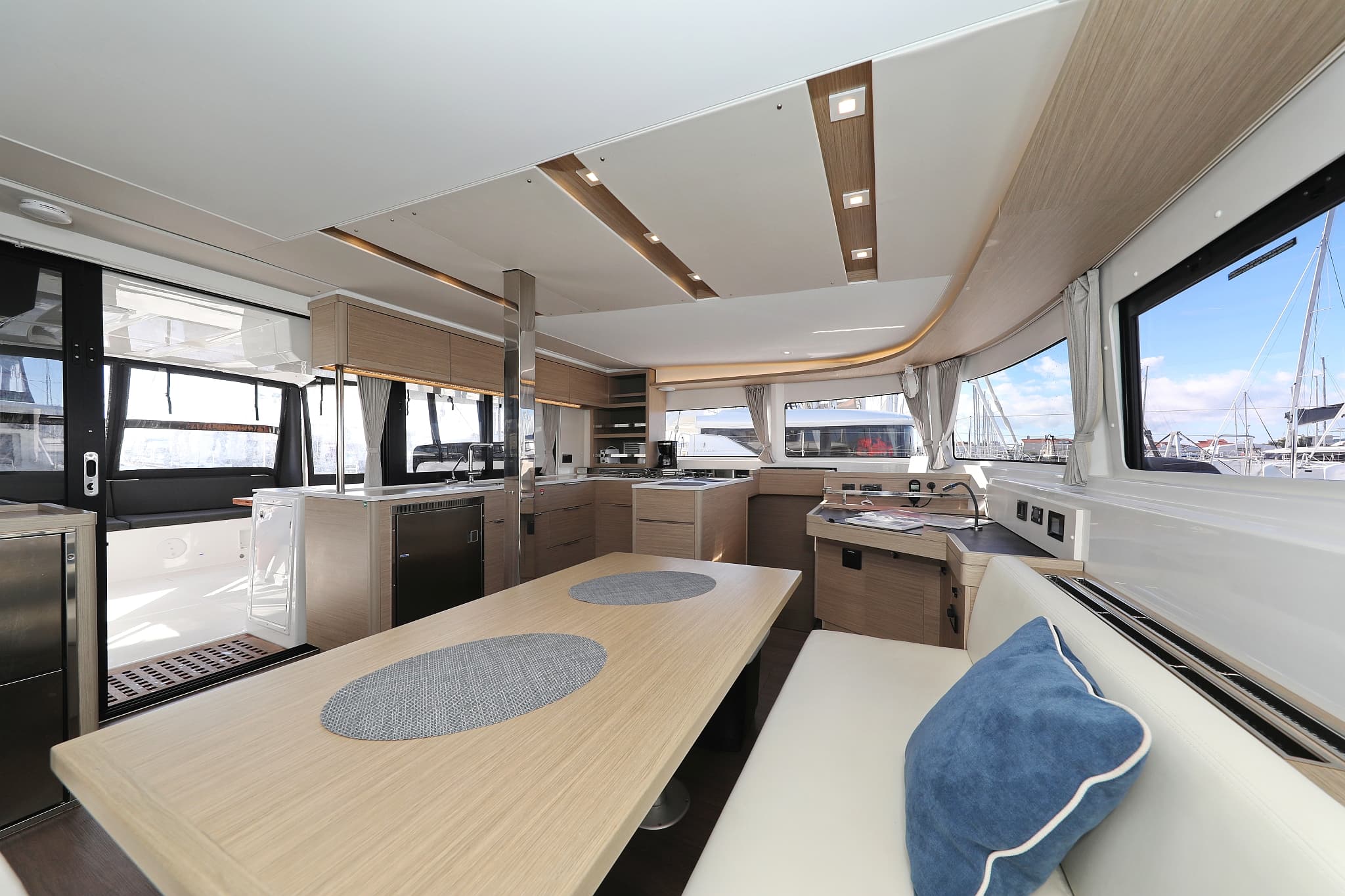 Lagoon 46  - photo 76