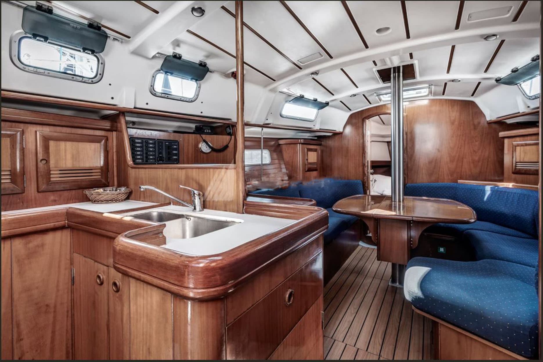 Oceanis 361 - photo 8