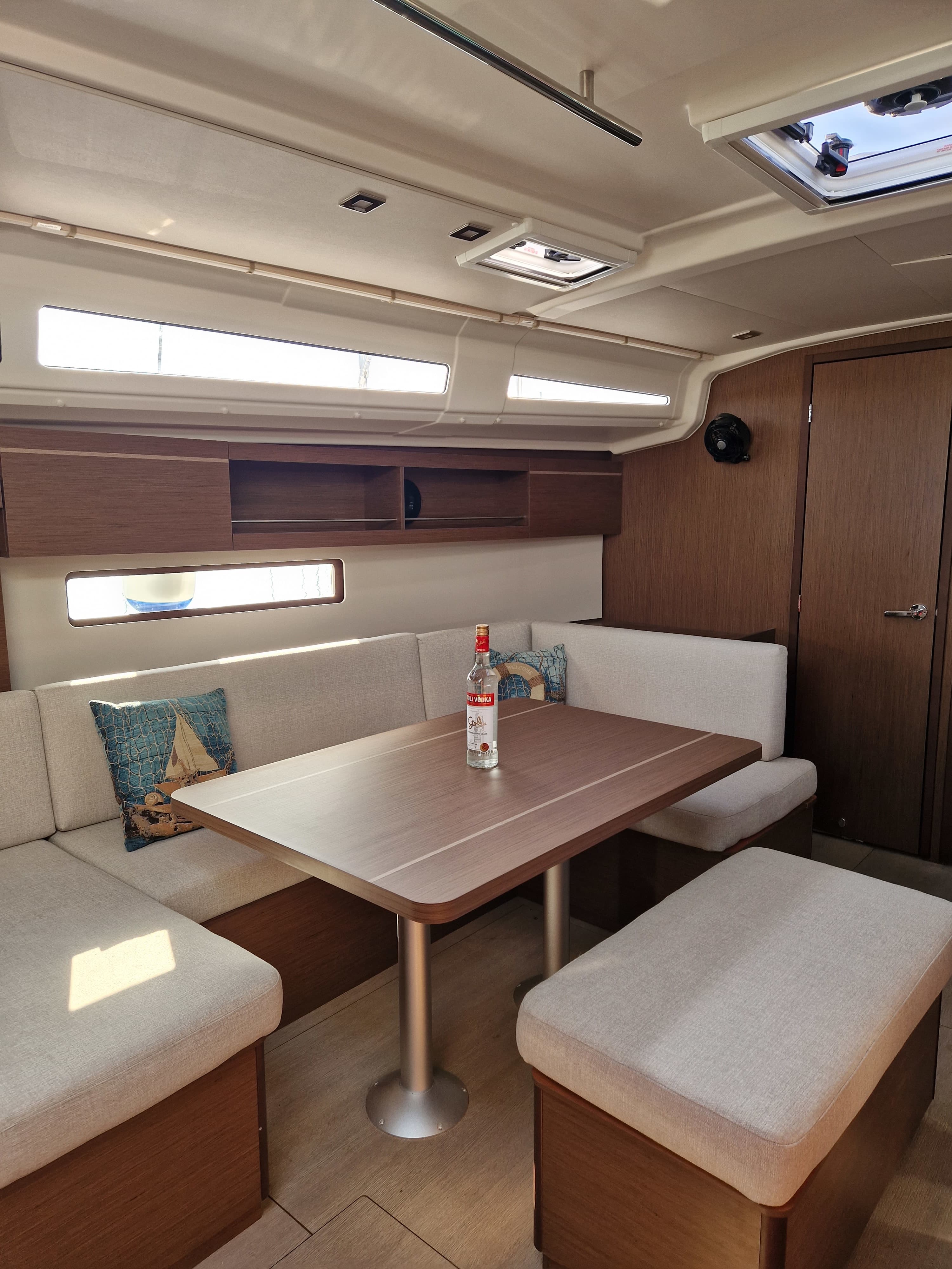 Oceanis 40.1 - photo 6