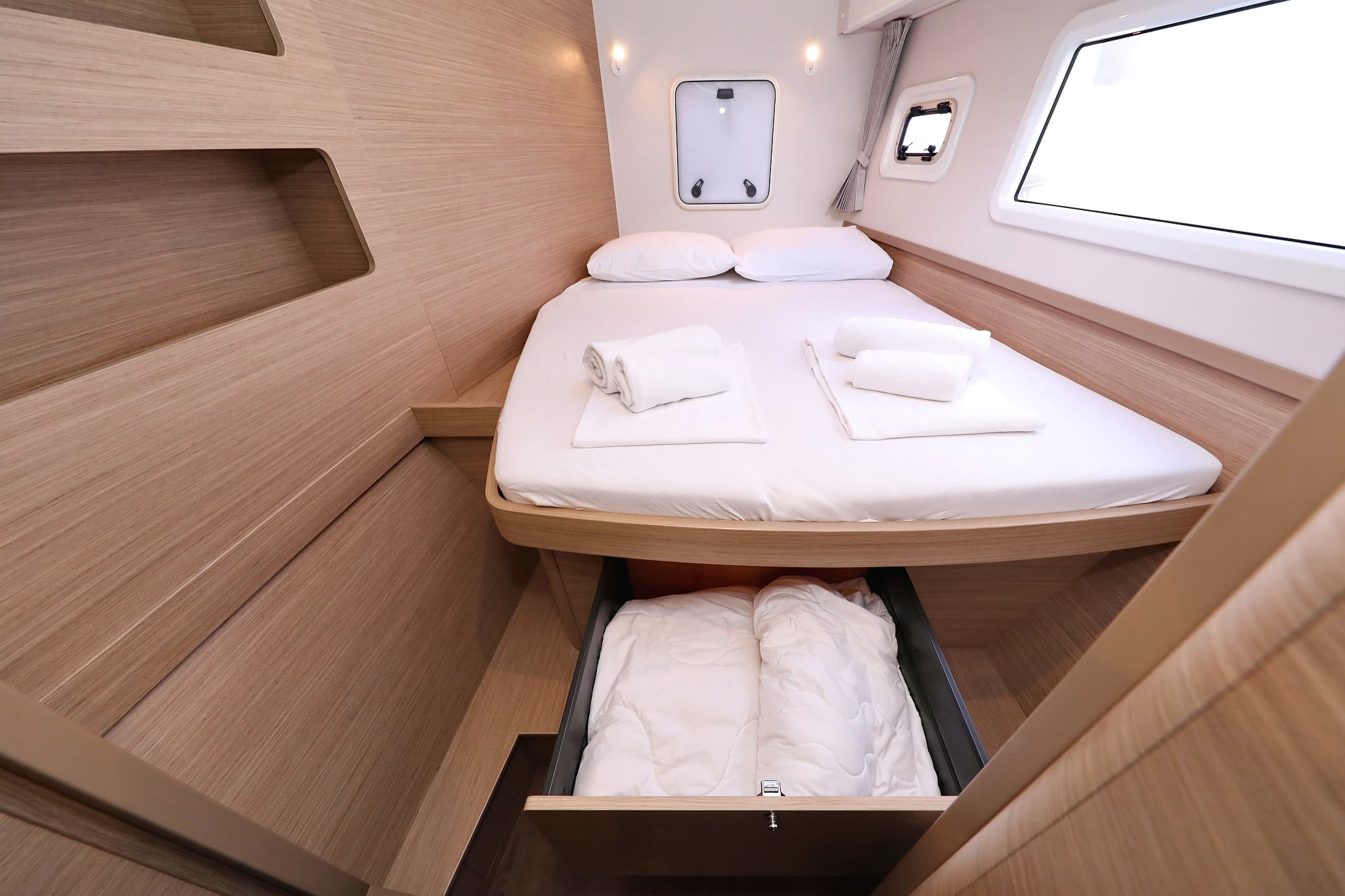 Lagoon 42 - photo 19