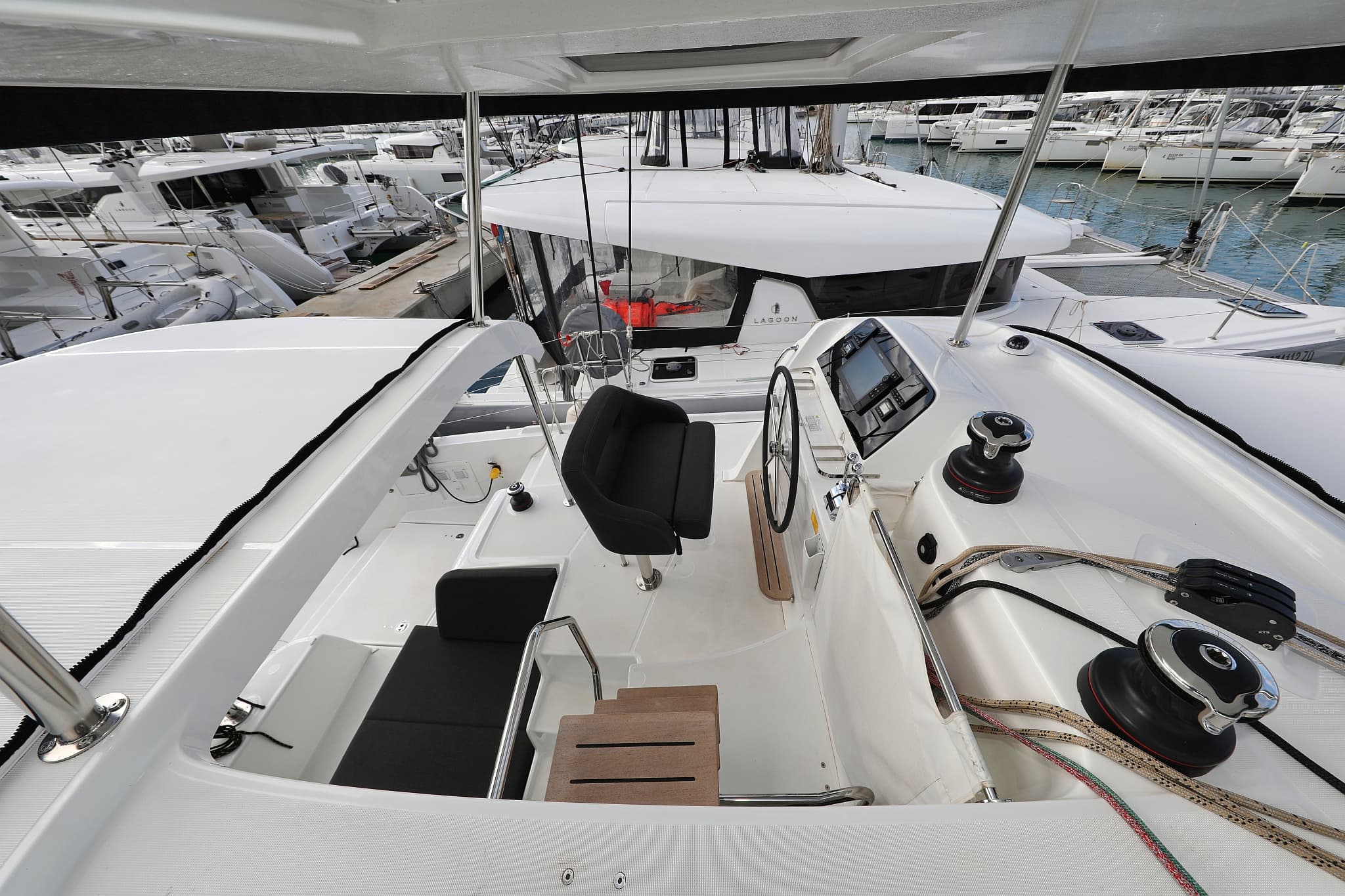 Lagoon 42 - photo 33