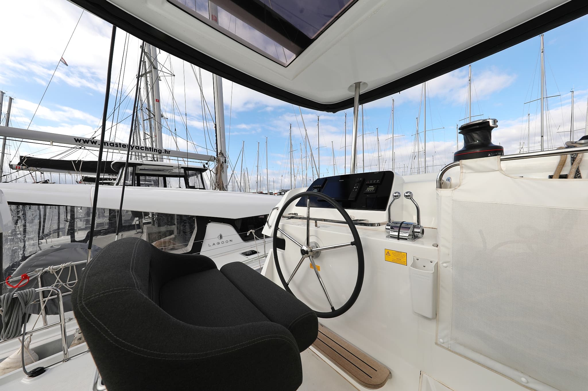 Lagoon 42 - photo 43