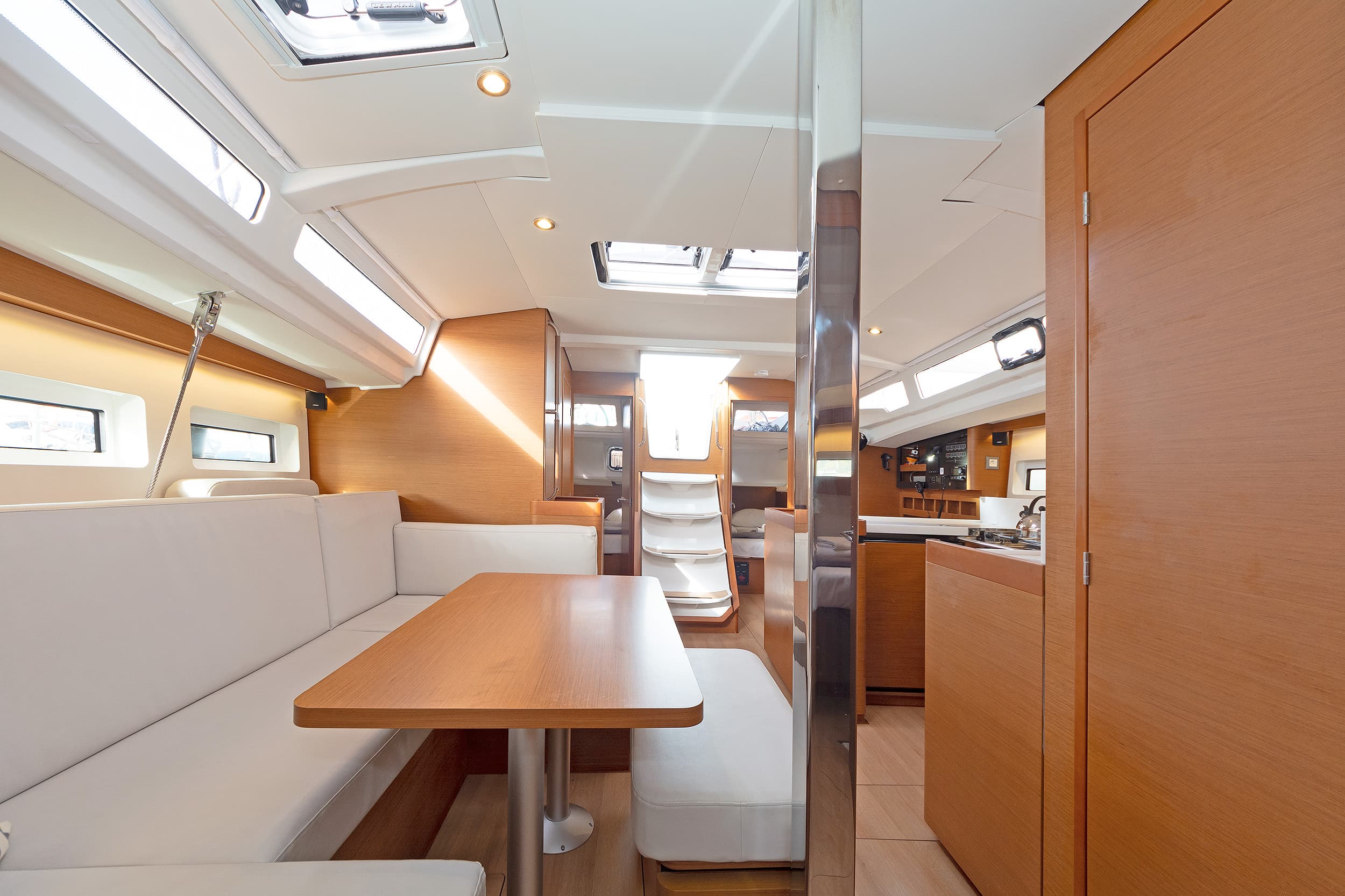 Sun Odyssey 440 - photo 5