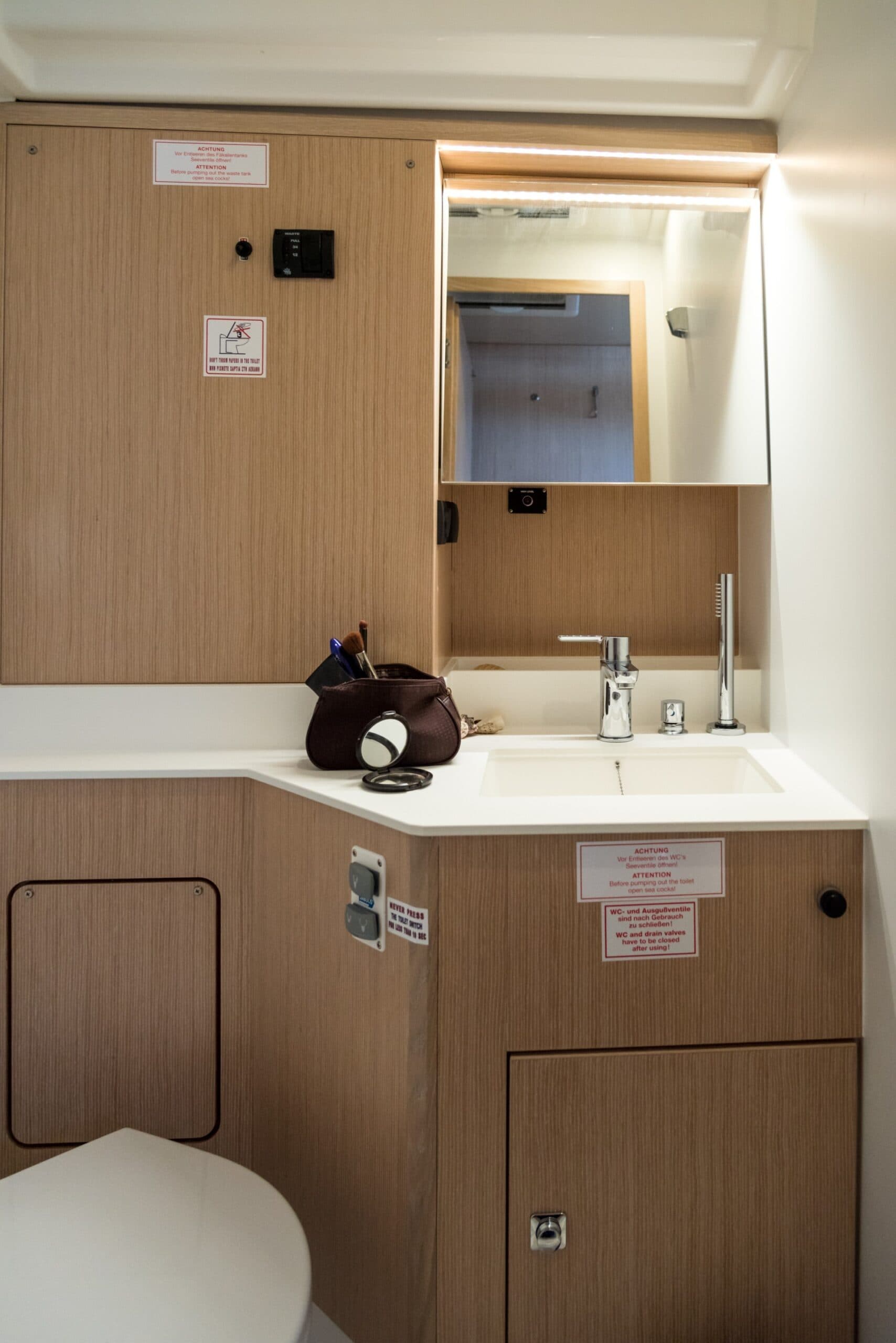 Bavaria C50 - photo 7