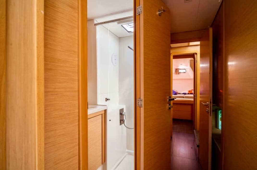 Lagoon 450 Fly - photo 11