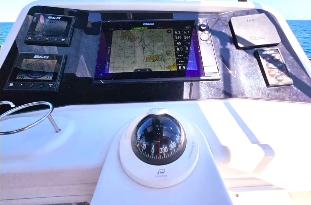 Lagoon 450 Fly - photo 8