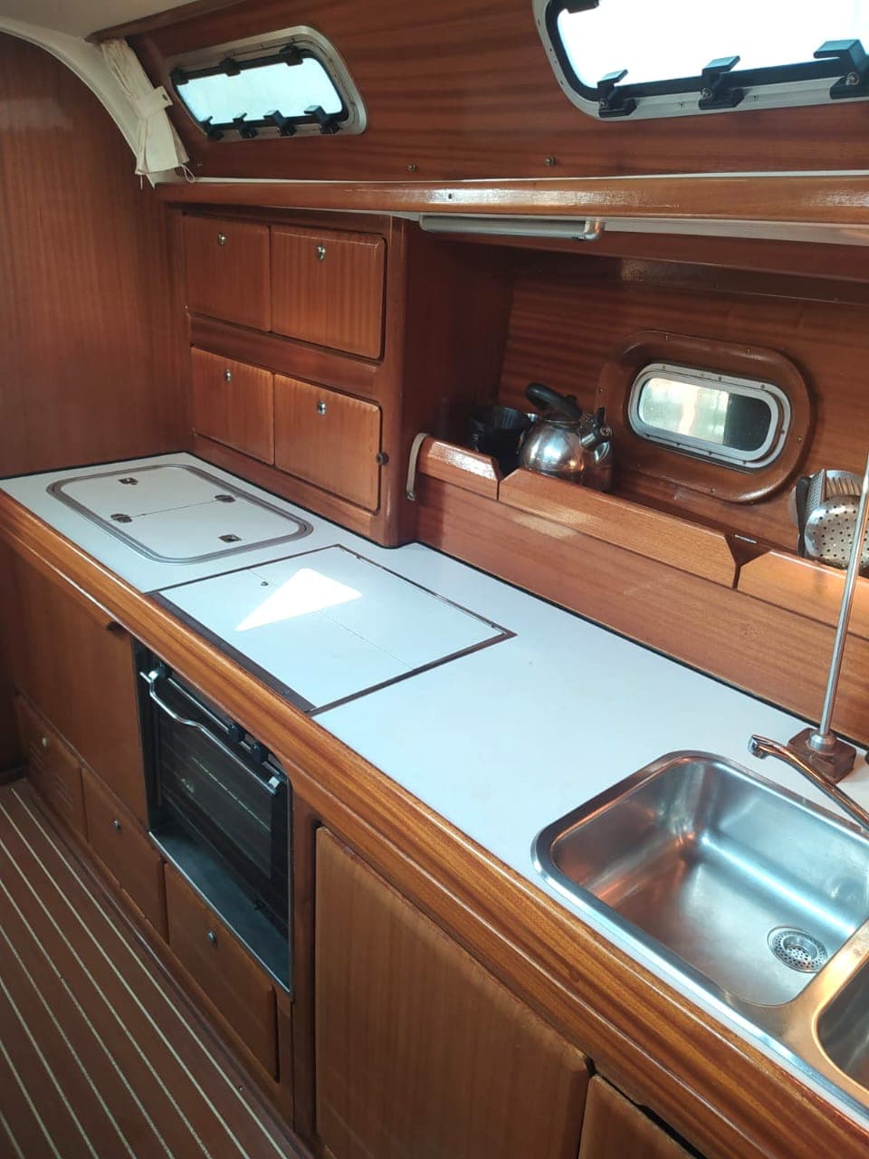 Bavaria 42 - photo 12