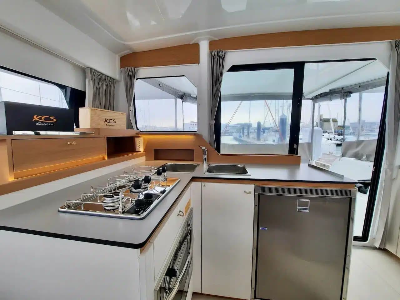 Excess 11 - photo 16