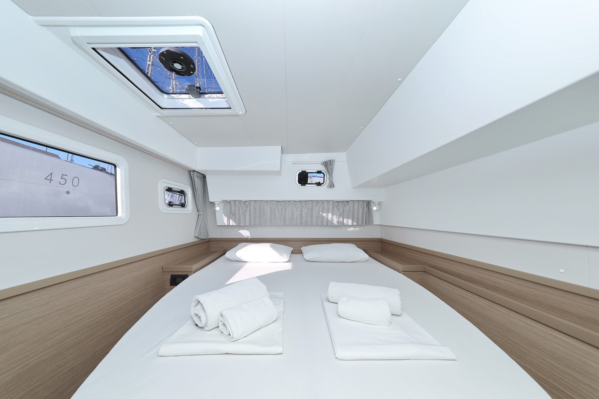 Lagoon 42 - photo 85