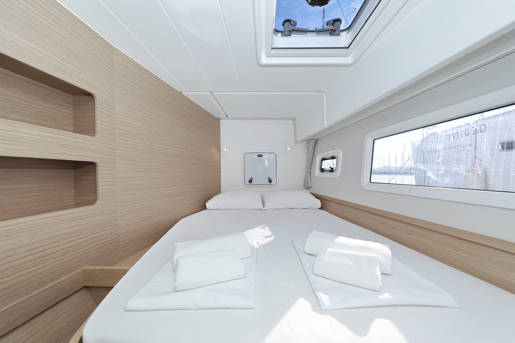 Lagoon 42 - photo 54