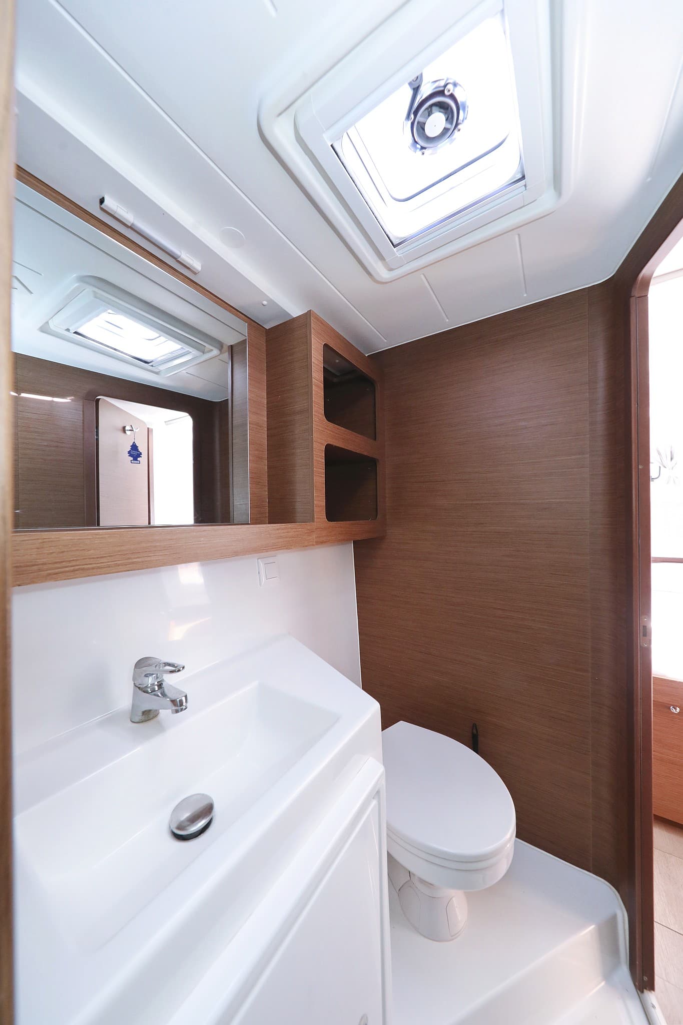 Lagoon 42 - photo 50