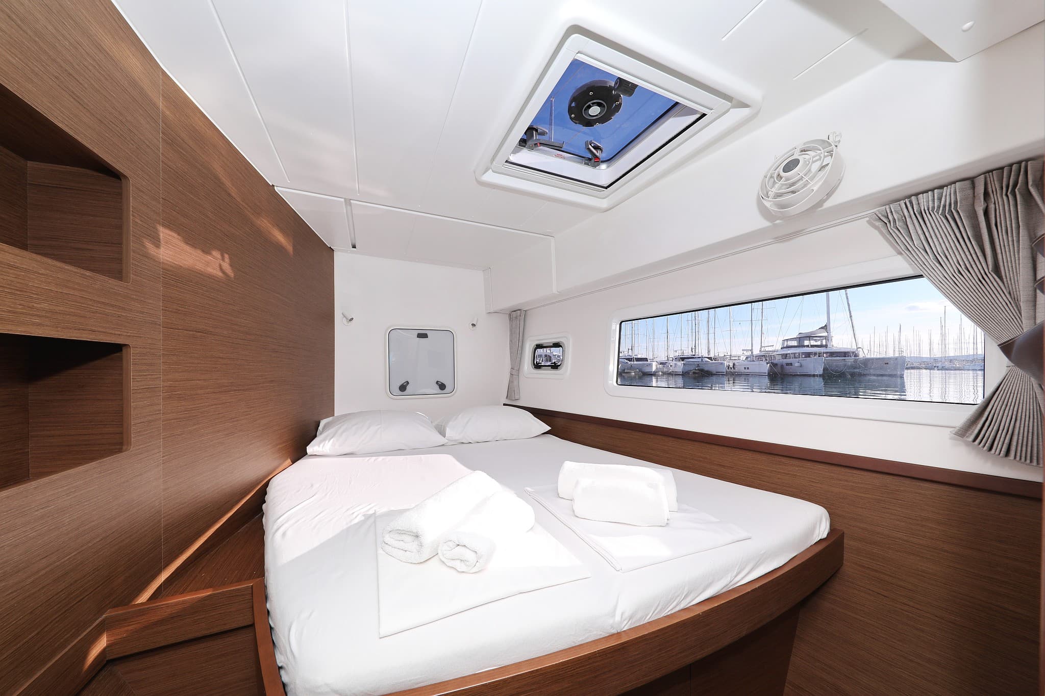 Lagoon 42 - photo 42