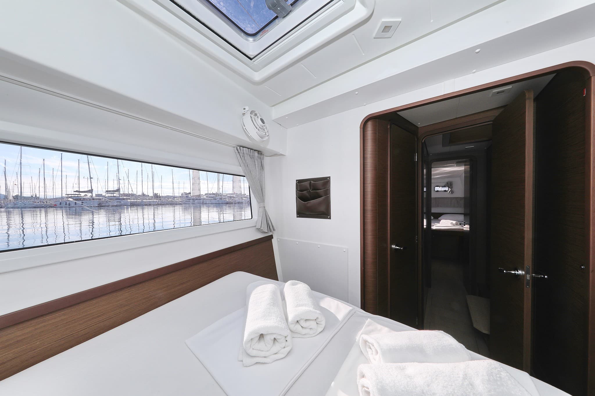 Lagoon 42 - photo 12