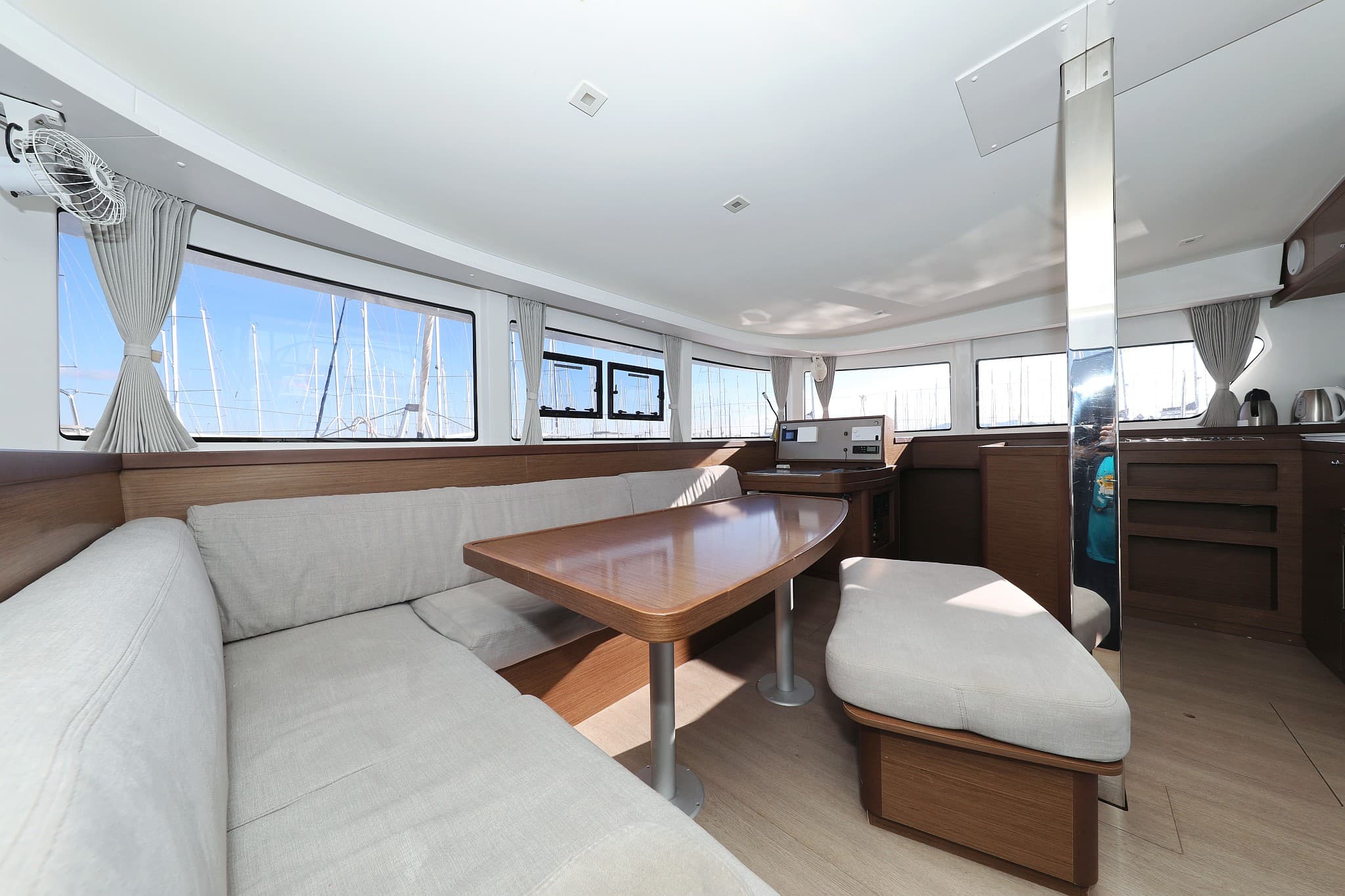 Lagoon 42 - photo 45