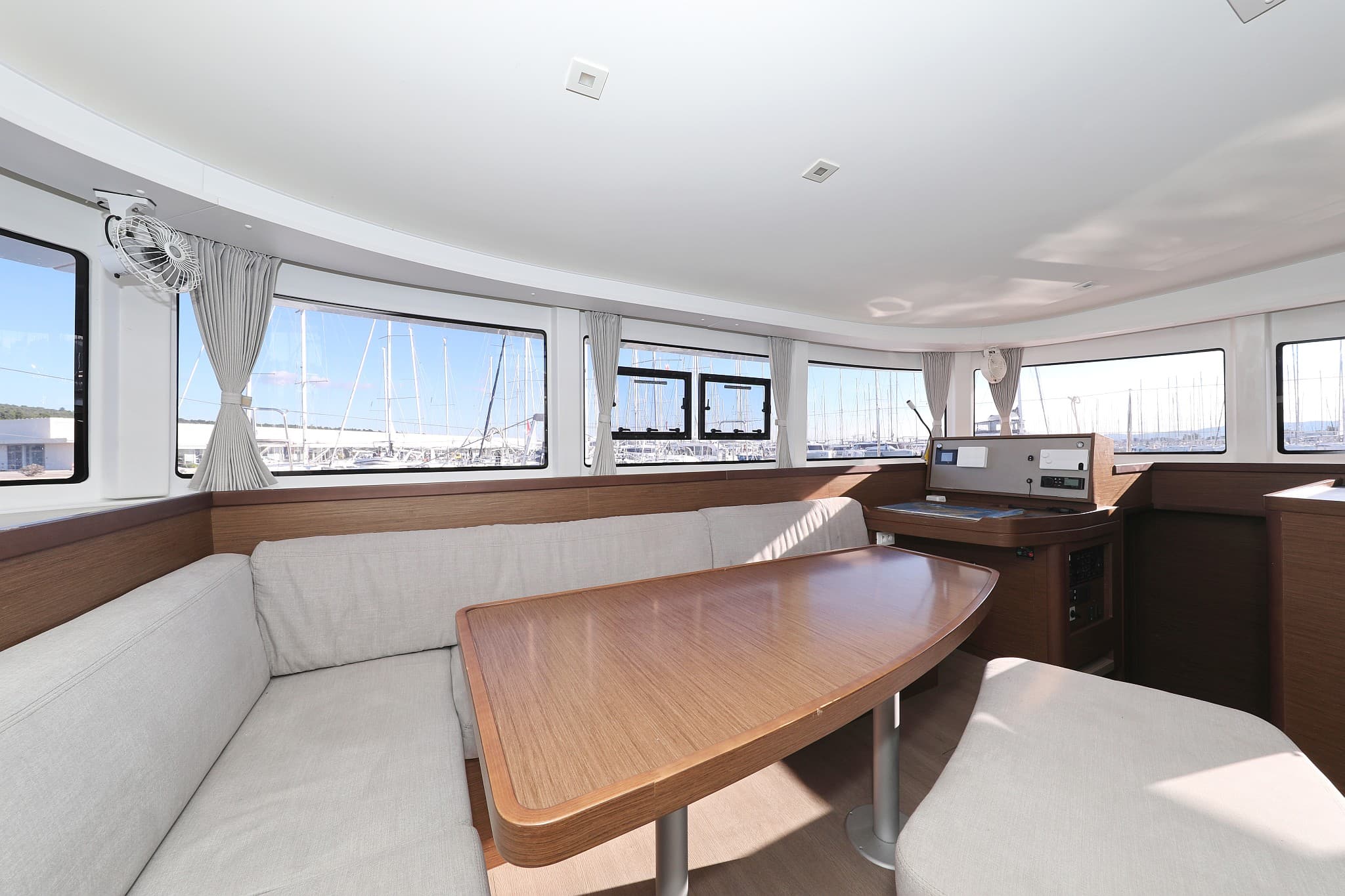 Lagoon 42 - photo 73