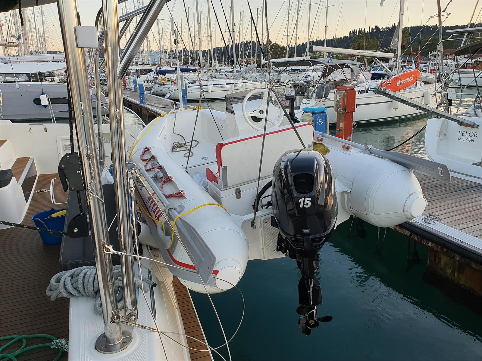 Lagoon 42 - photo 14