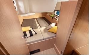 Bavaria C42 - photo 4