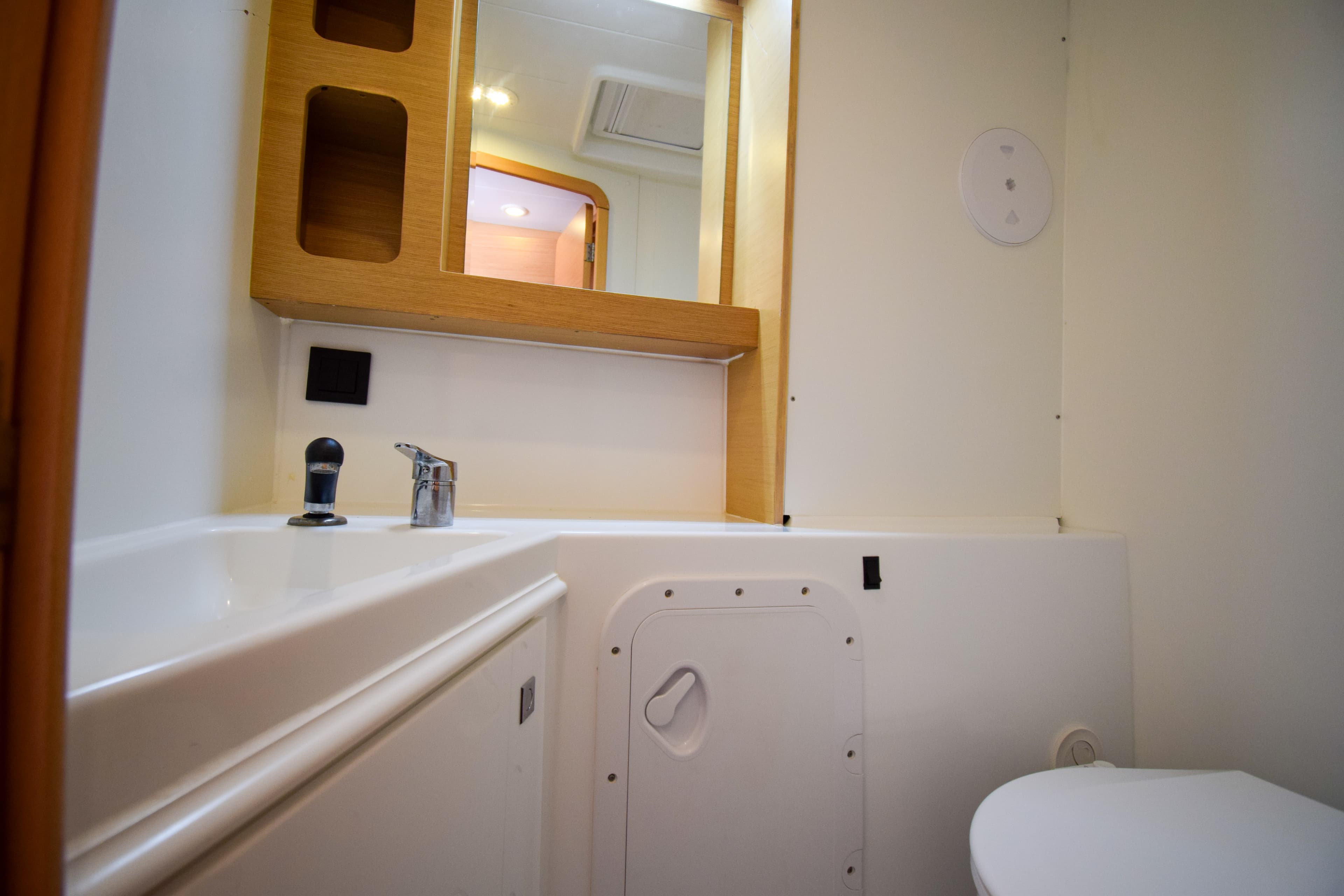 Lagoon 42 - photo 21