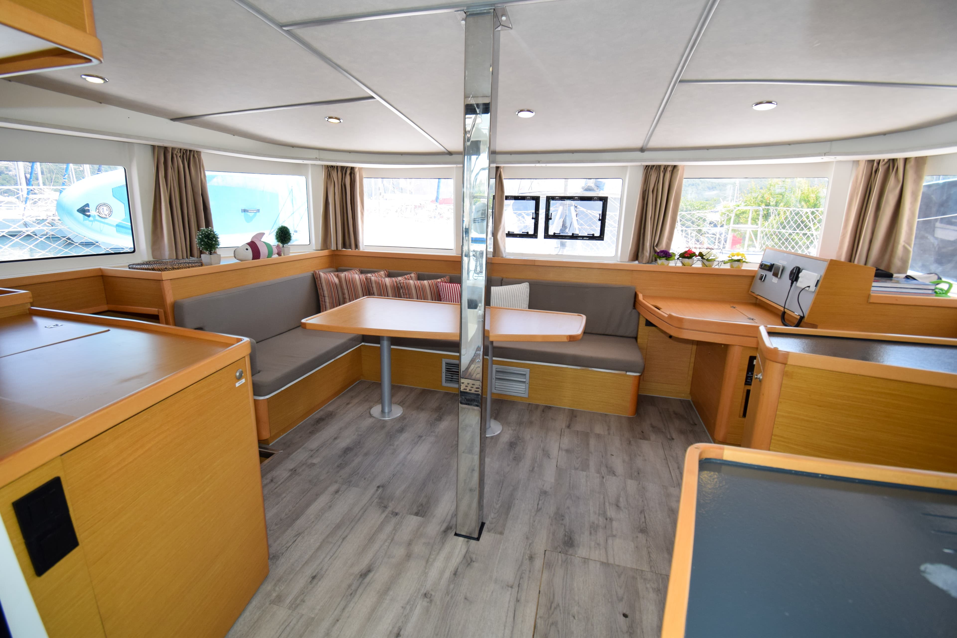 Lagoon 42 - photo 17