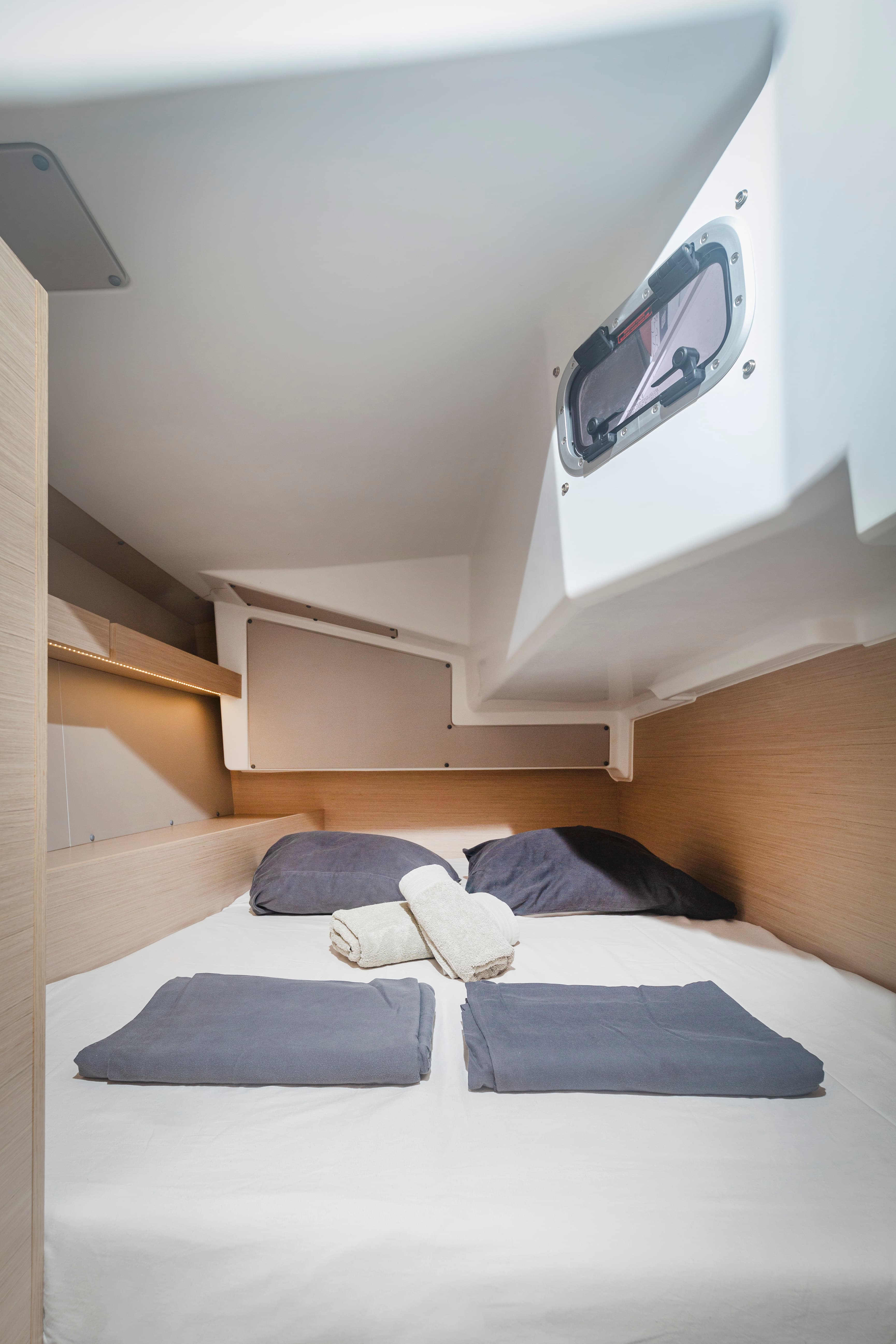 Oceanis 34.1 - photo 7