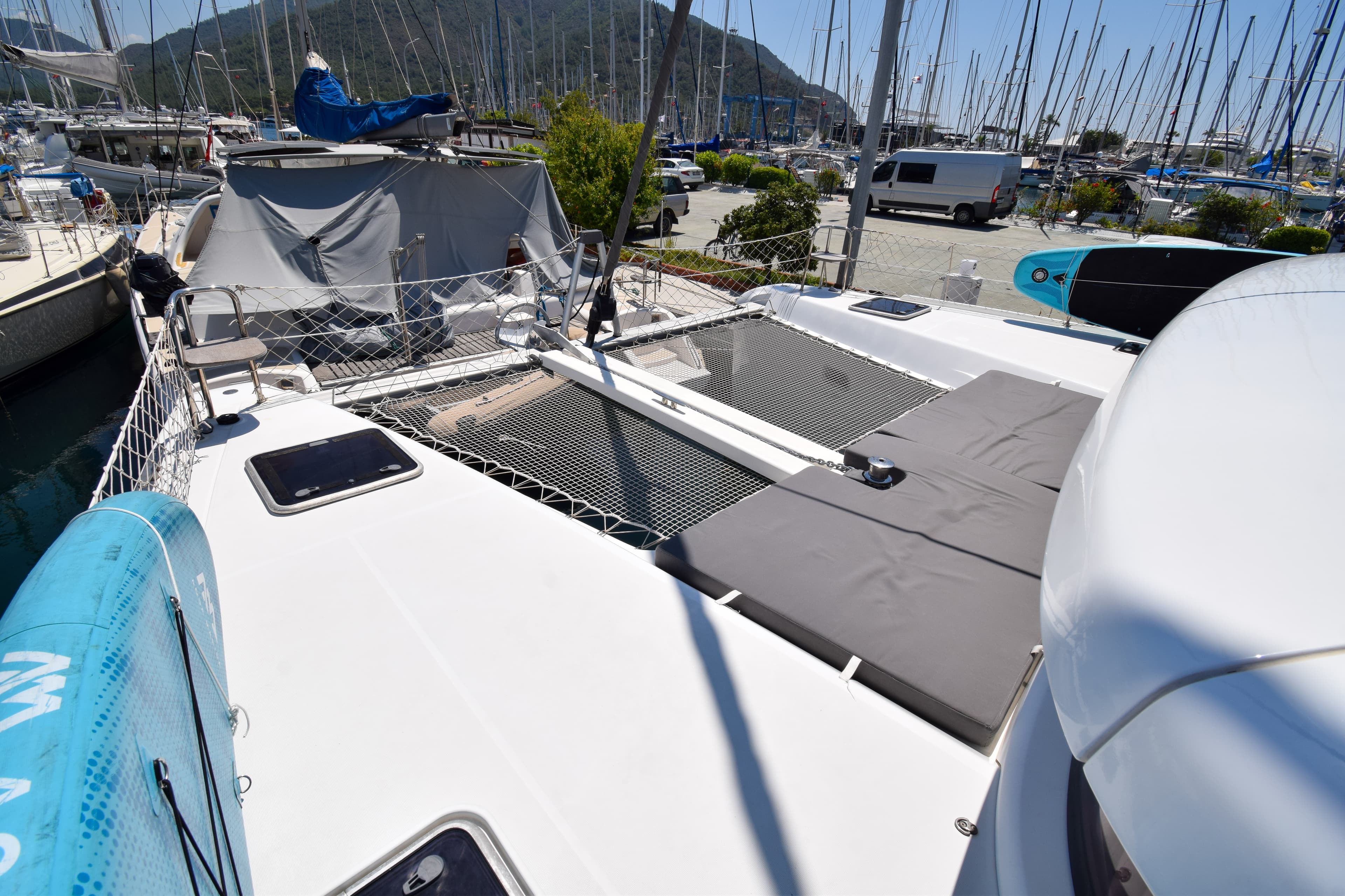 Lagoon 42 - photo 40