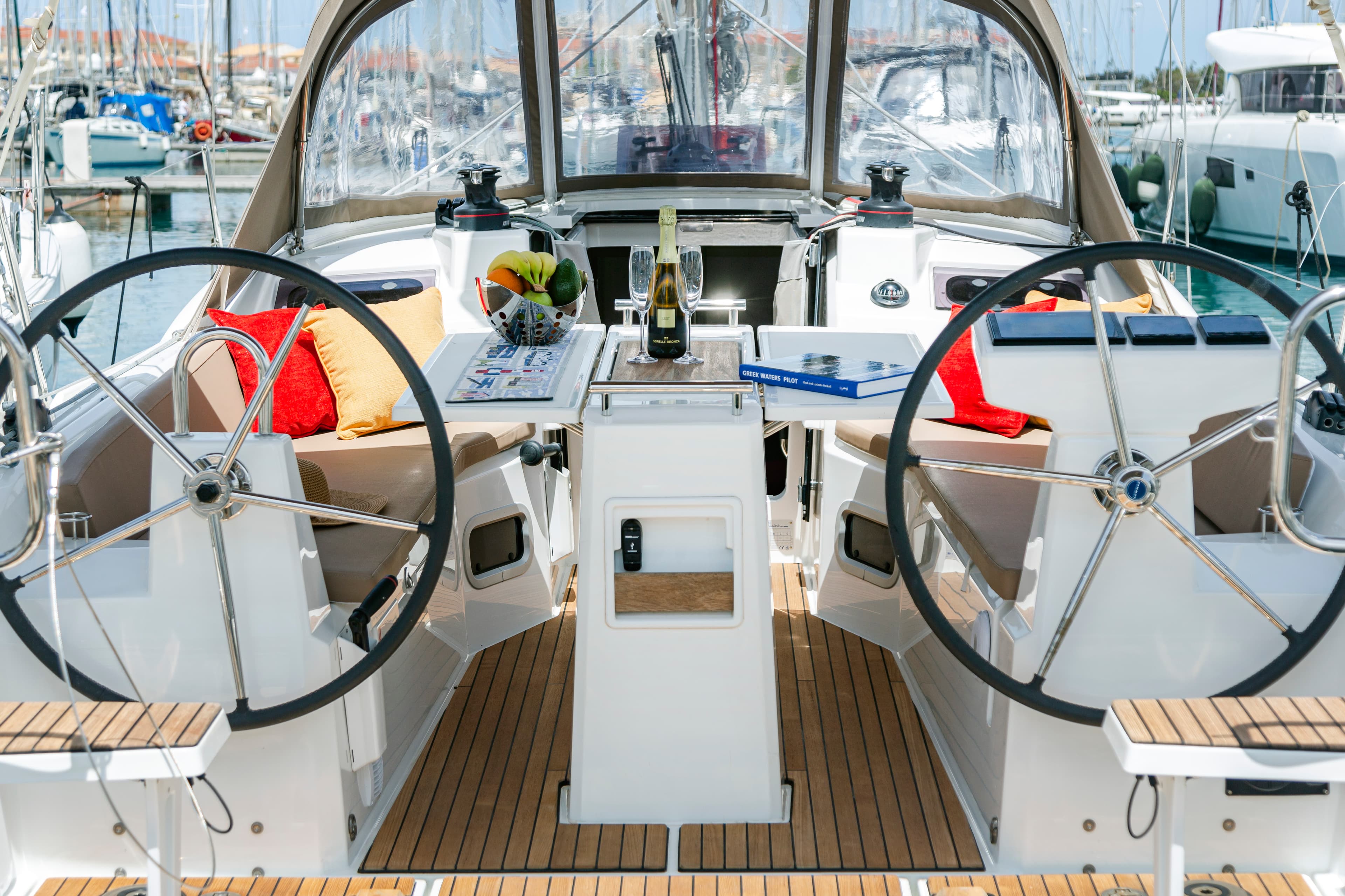 Oceanis 34.1 - photo 12