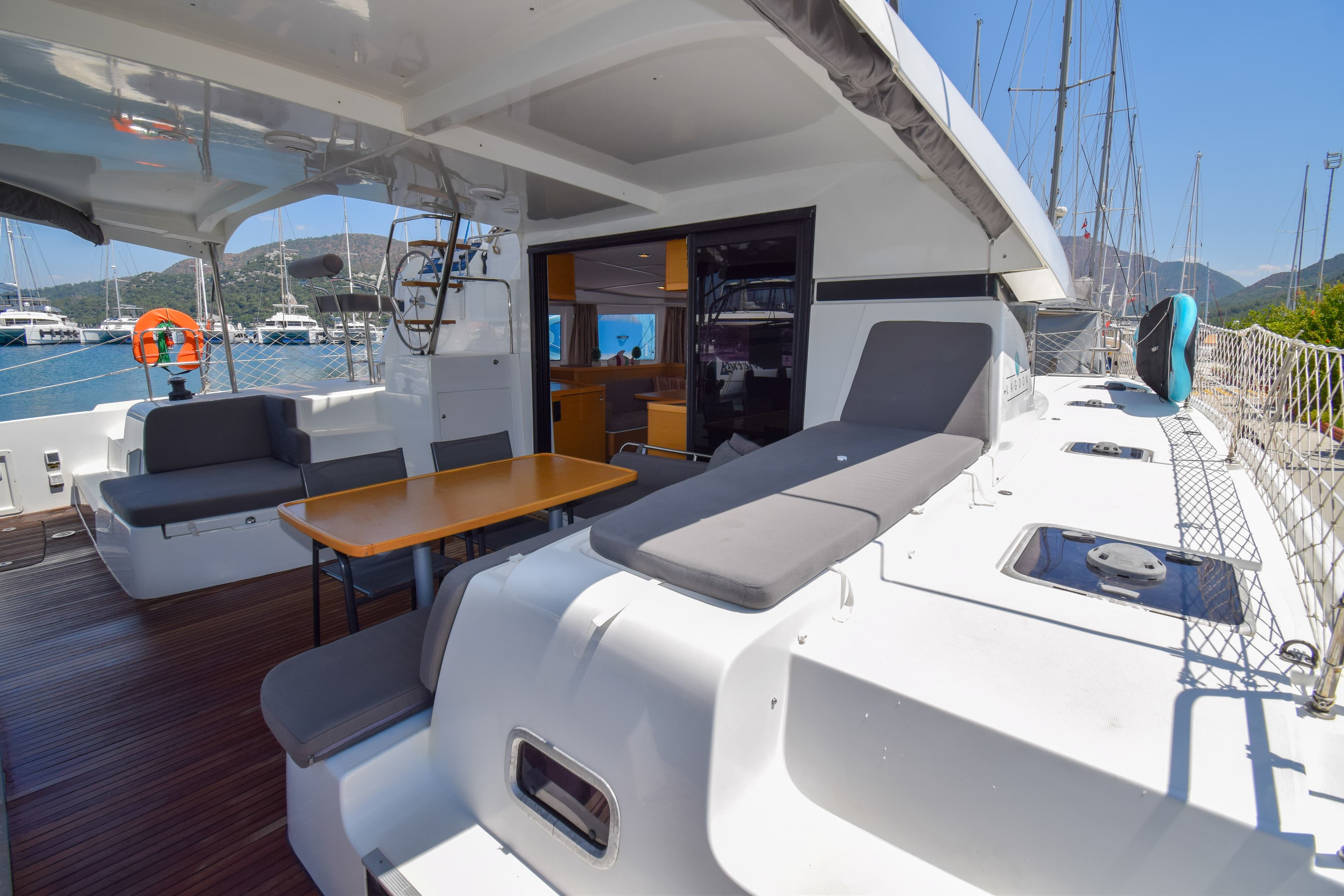 Lagoon 42 - photo 47