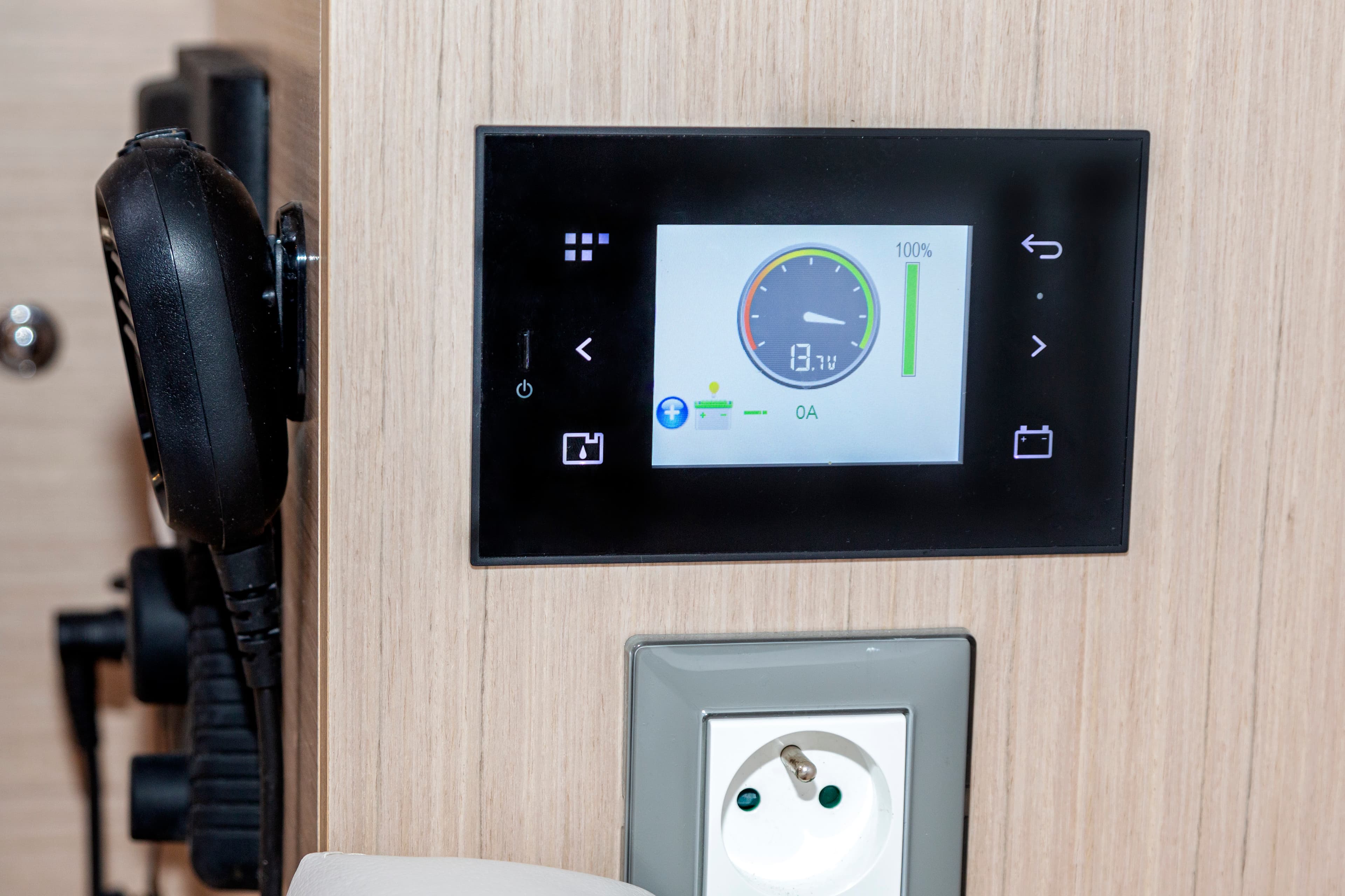 Oceanis 34.1 - photo 4