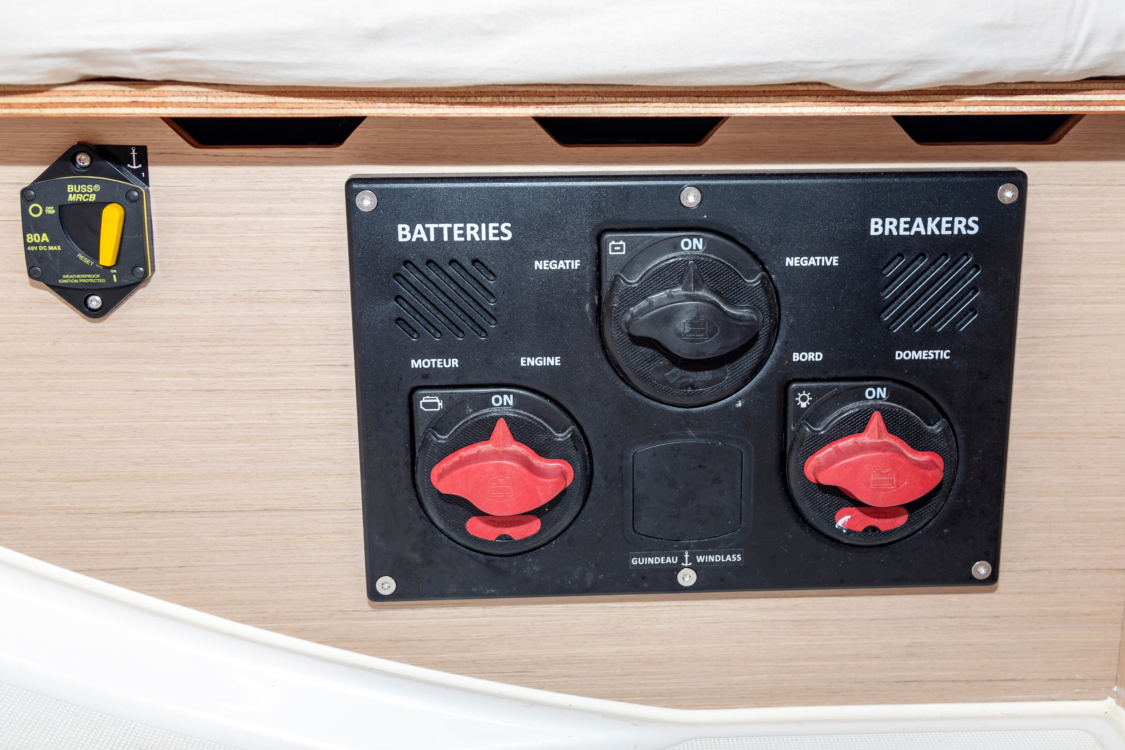 Oceanis 34.1 - photo 11