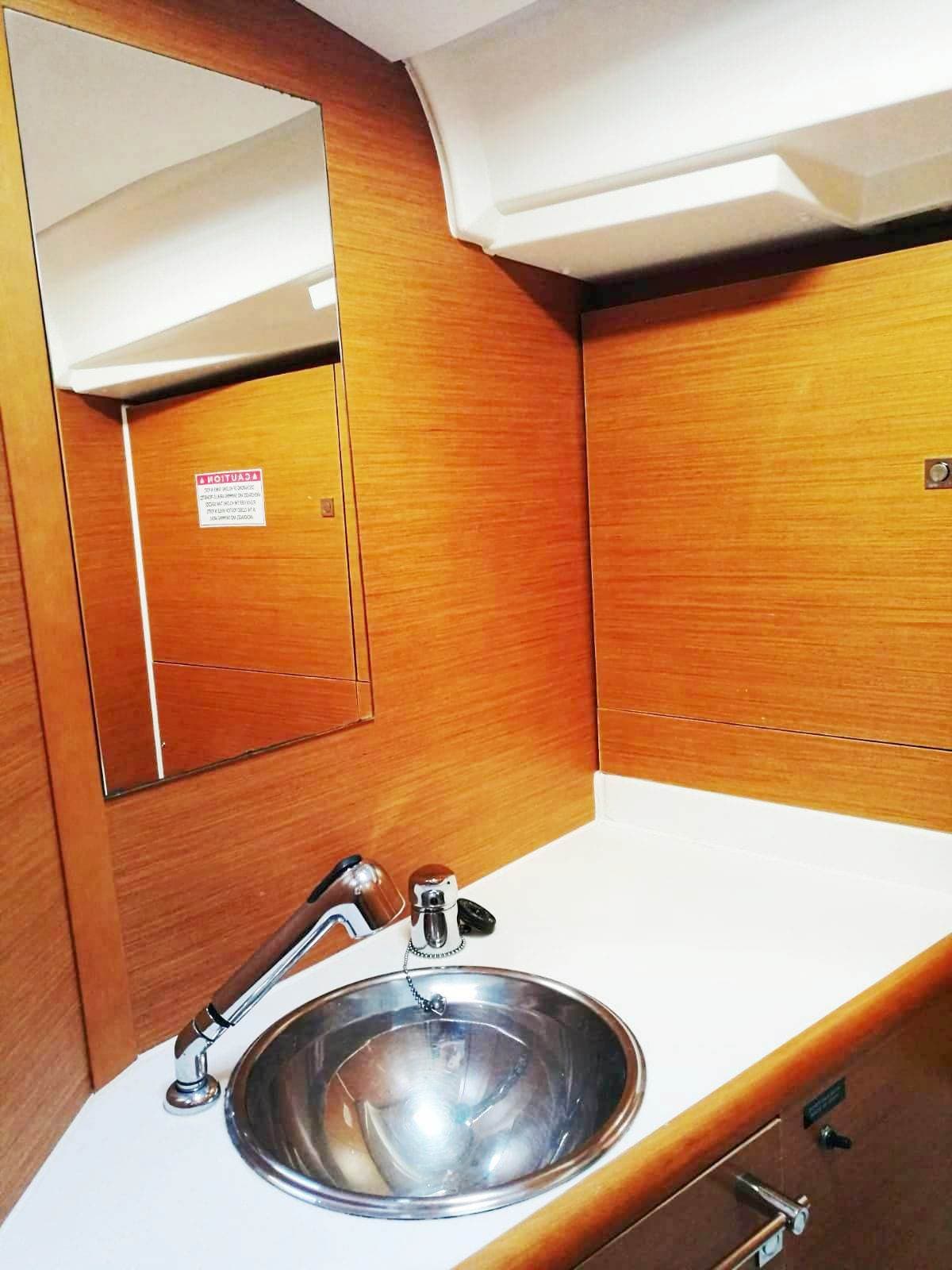 Sun Odyssey 409 - photo 6