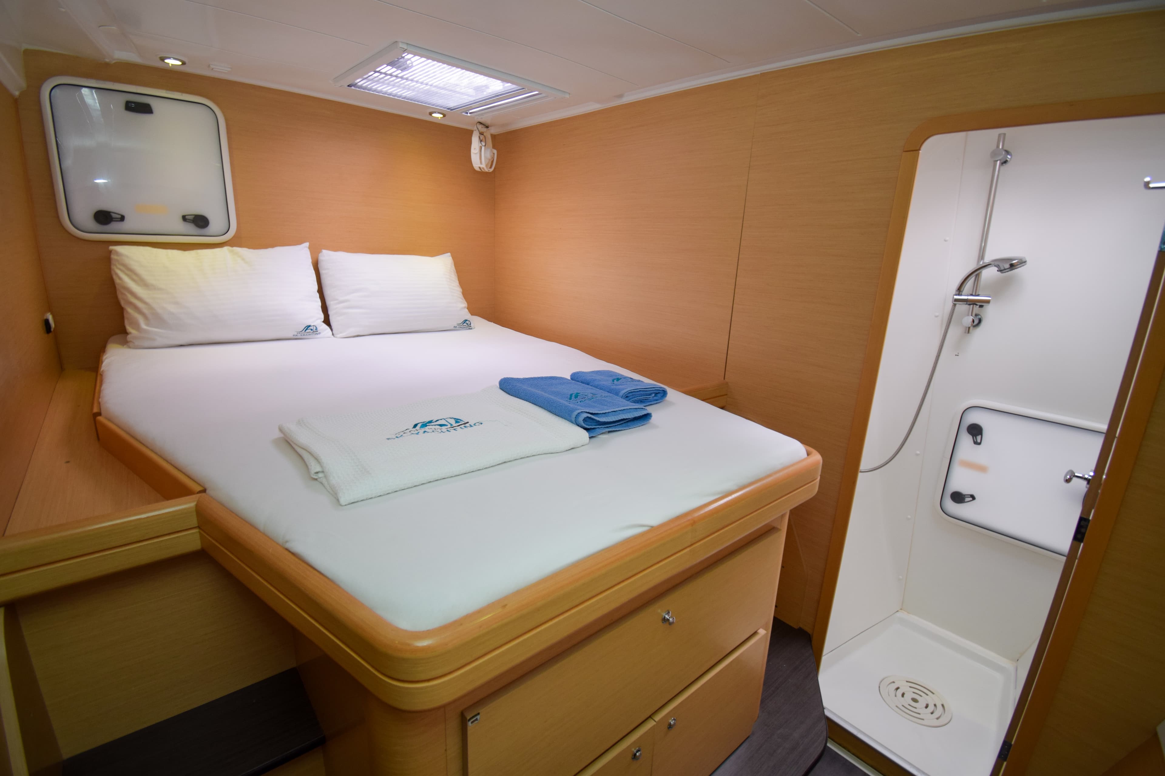 Lagoon 421 - photo 12