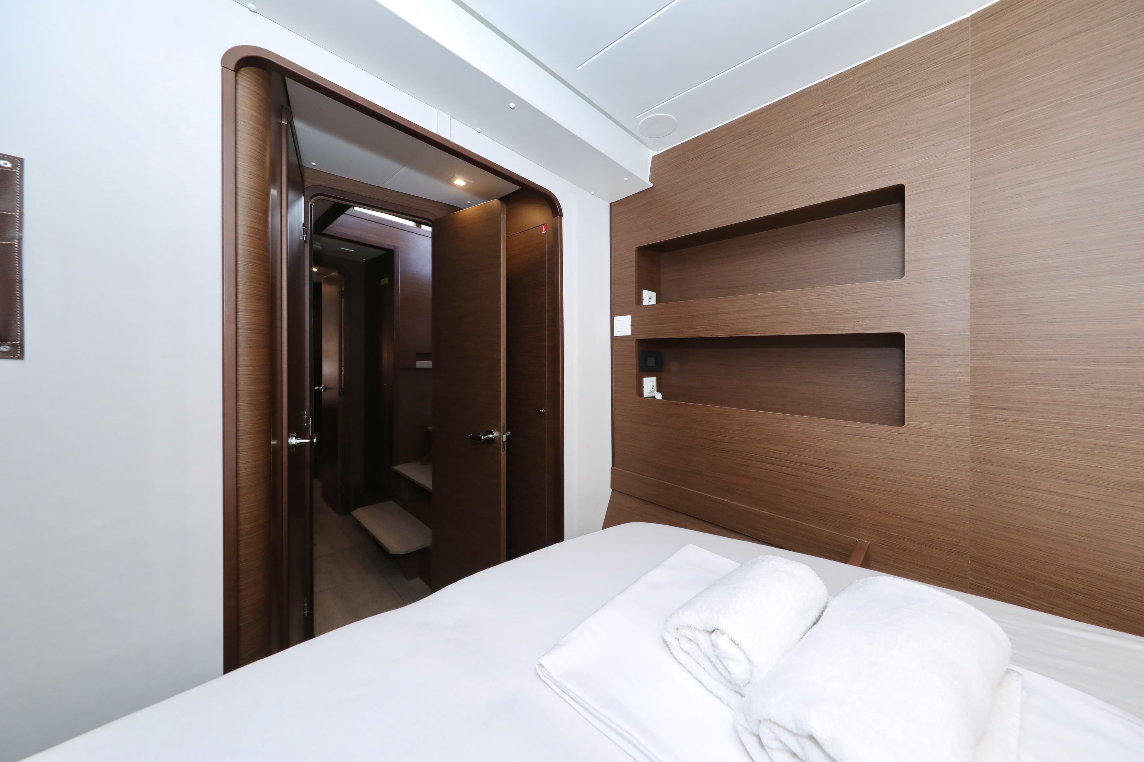 Lagoon 42 - photo 25