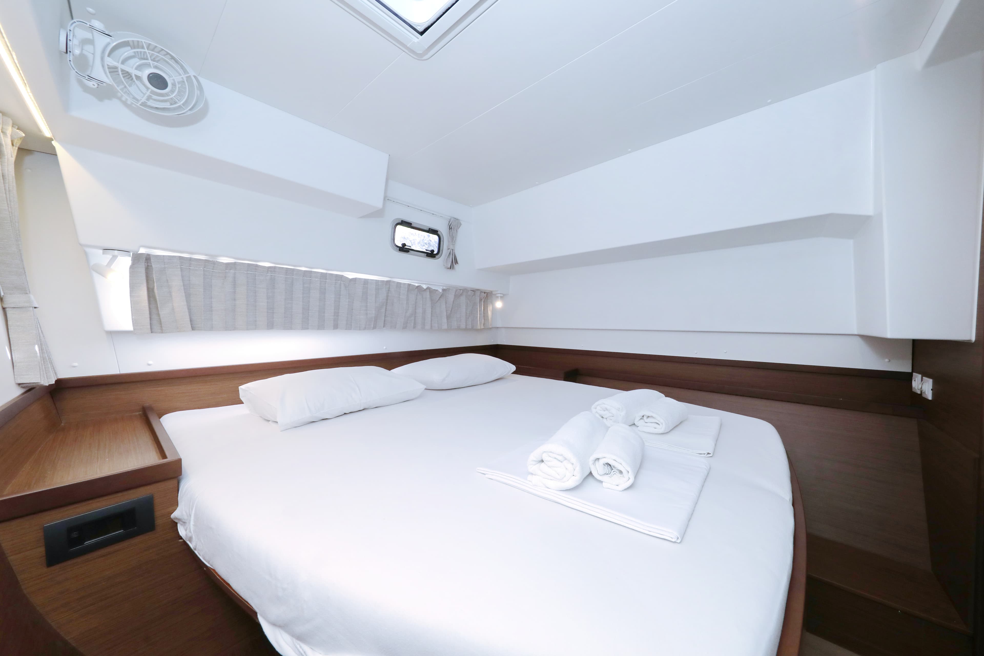 Lagoon 42 - photo 65