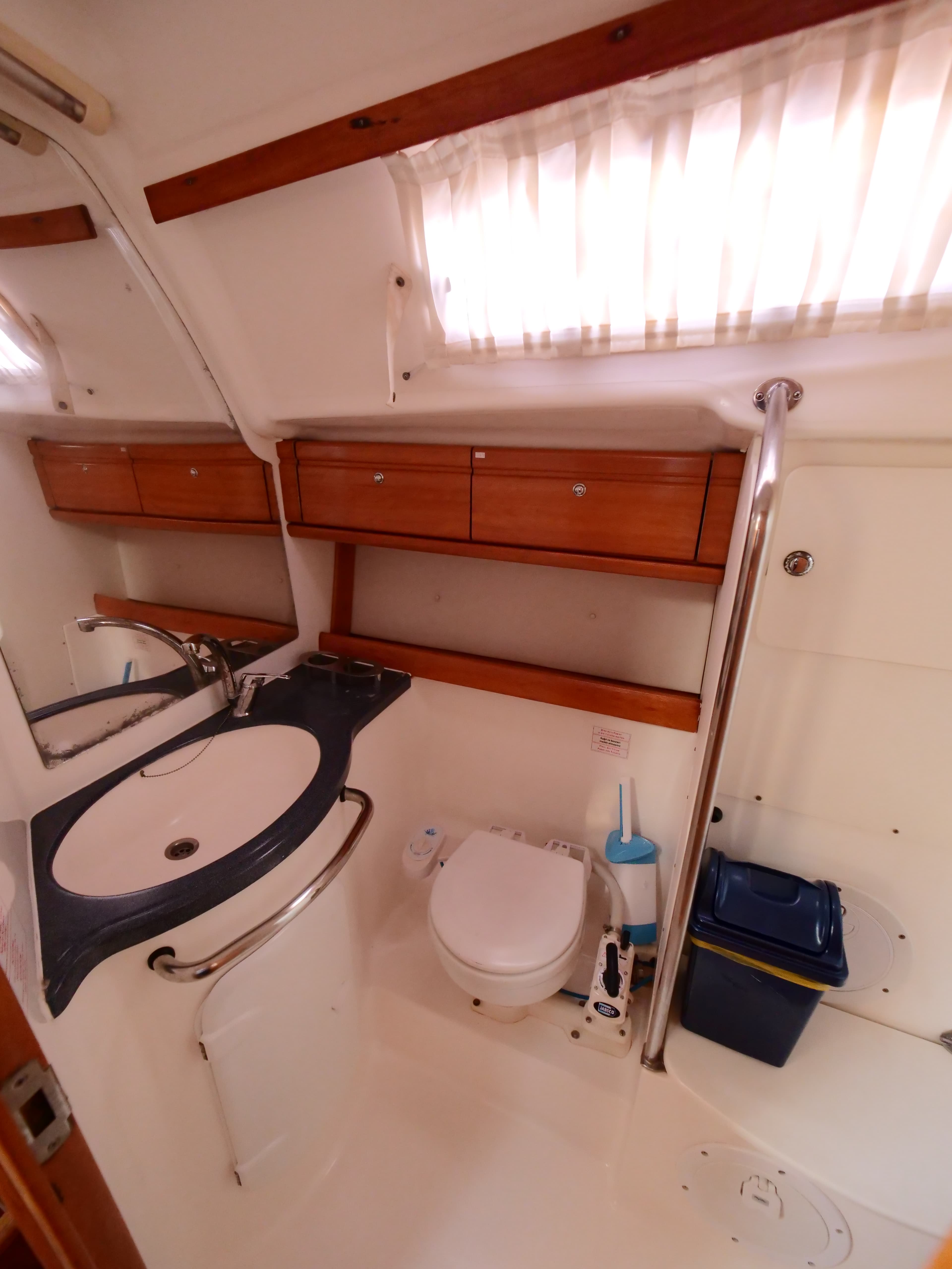 Bavaria 42 - photo 15