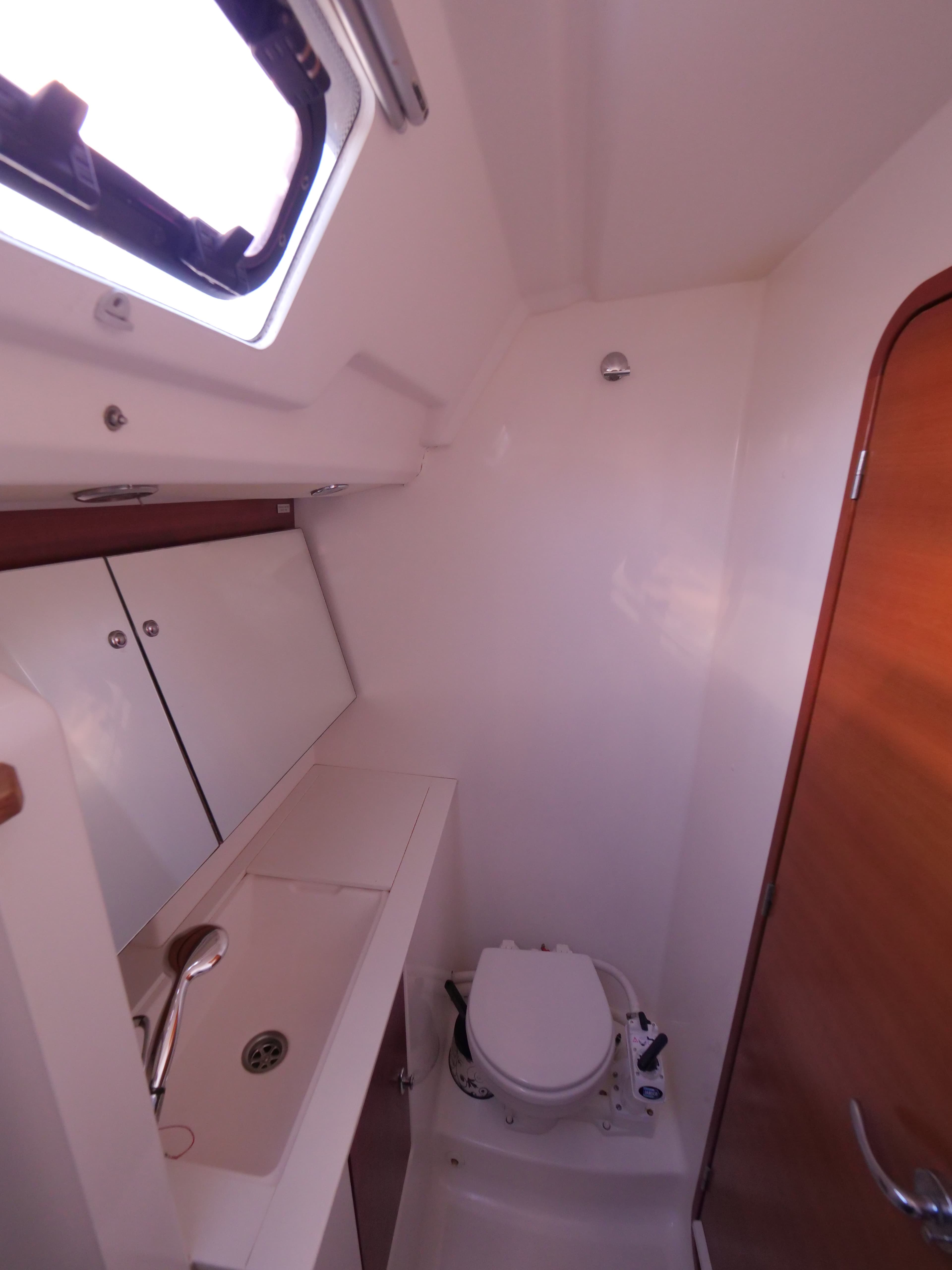 Dufour 445 Grand Large - photo 9