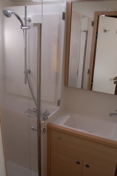 Lagoon 620 - photo 39