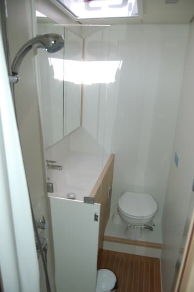 Lagoon 620 - photo 41