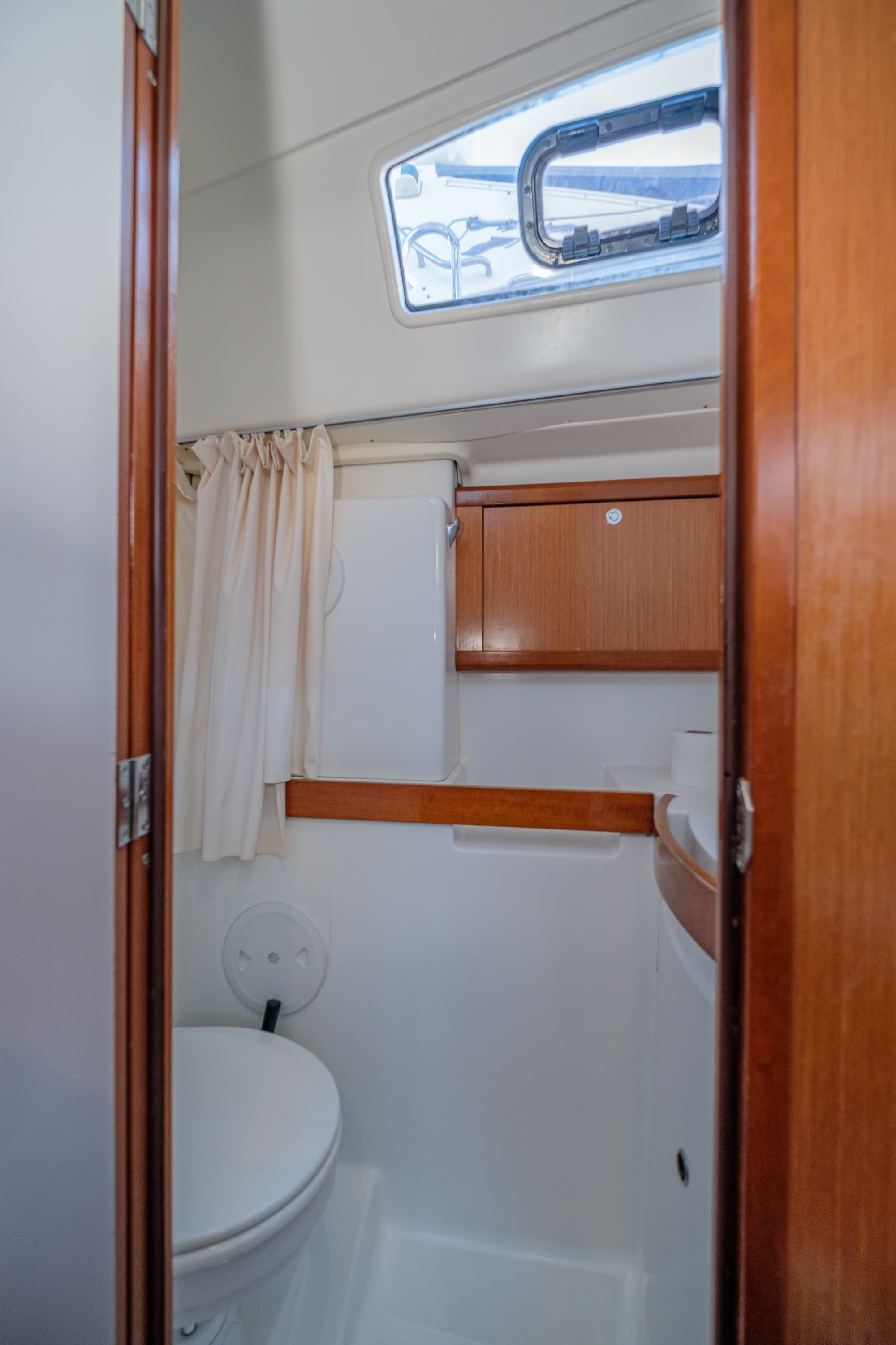 Oceanis 43 - photo 9