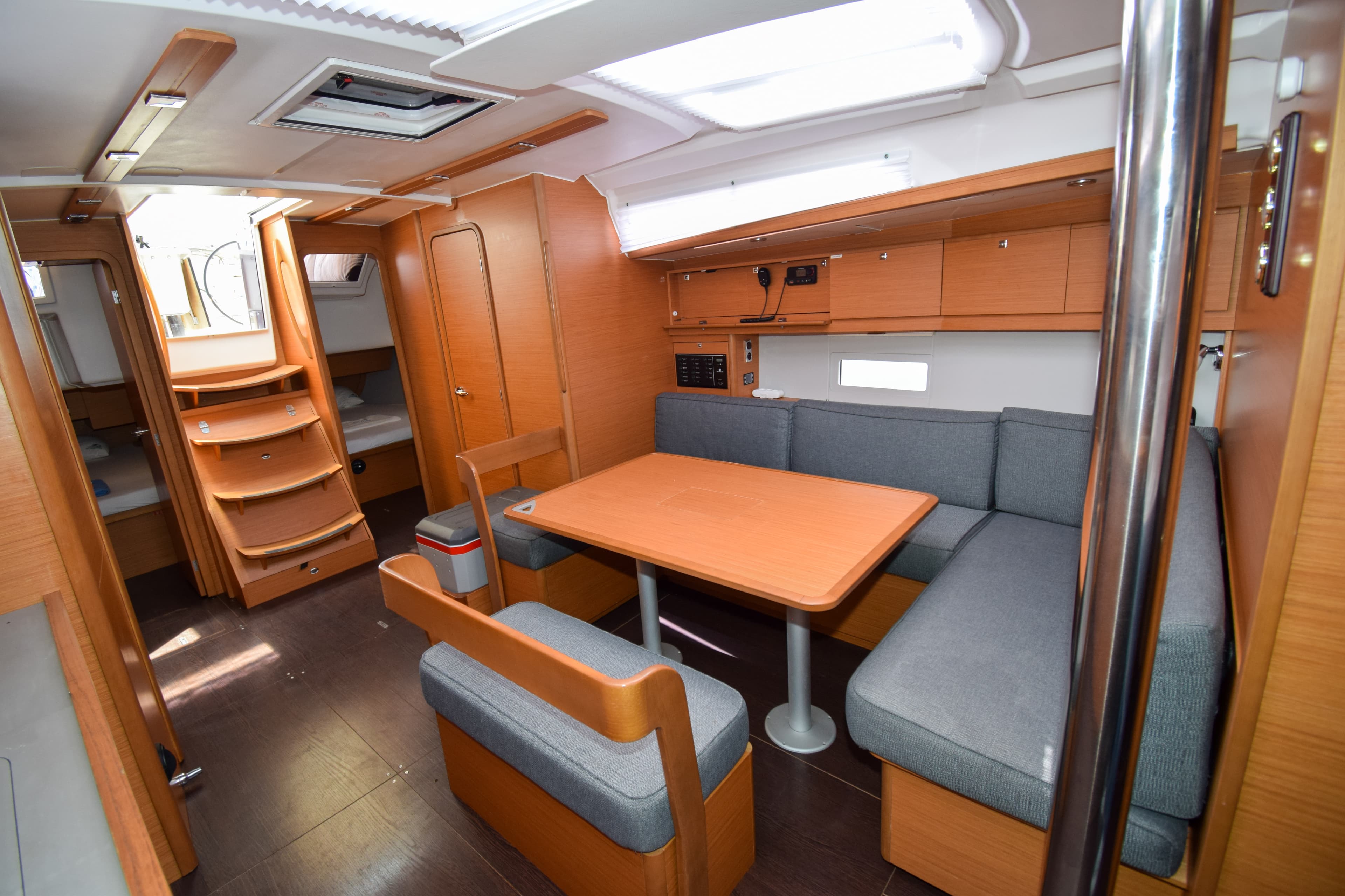 Dufour 430 - photo 12