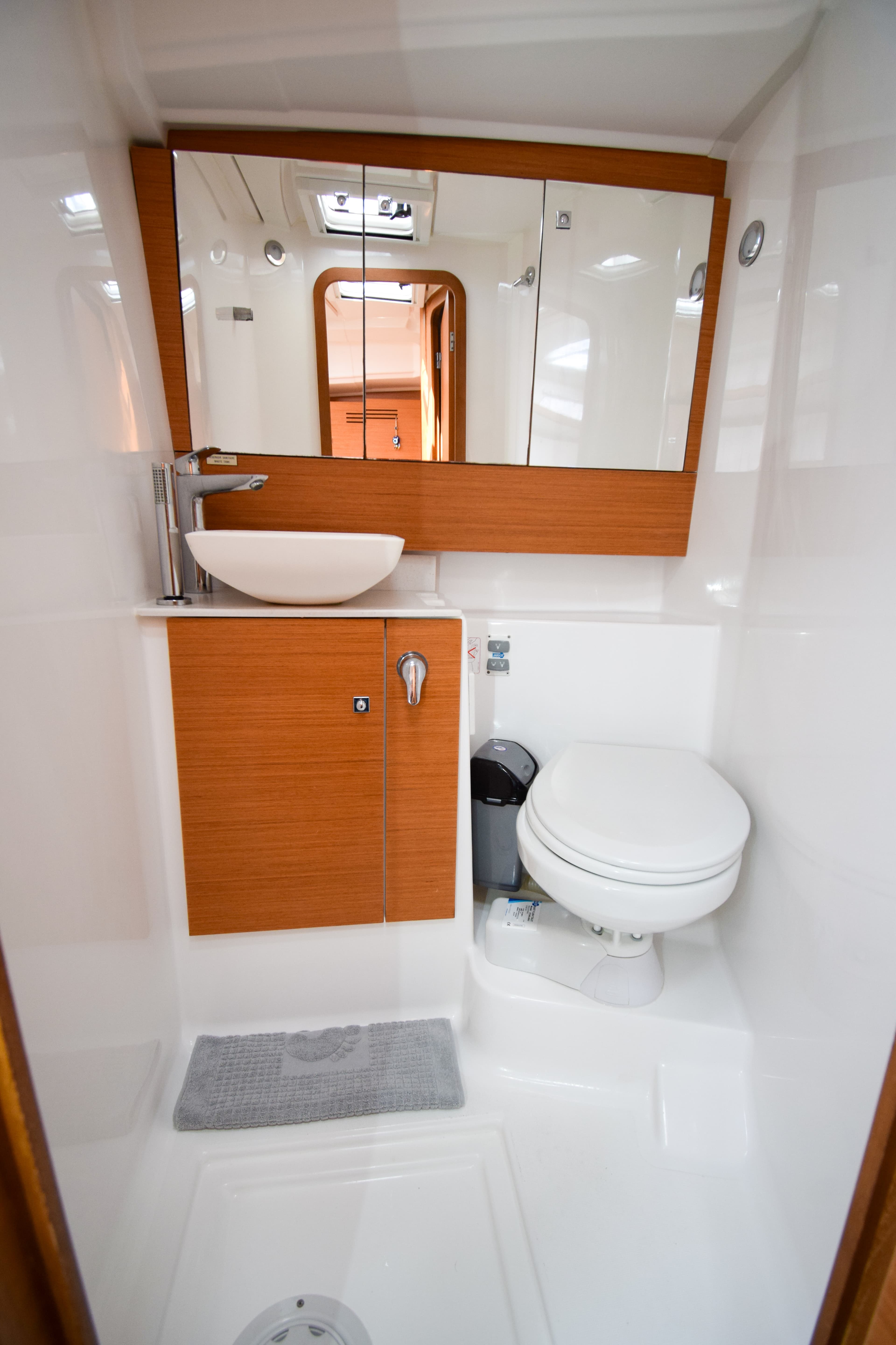 Dufour 430 - photo 31