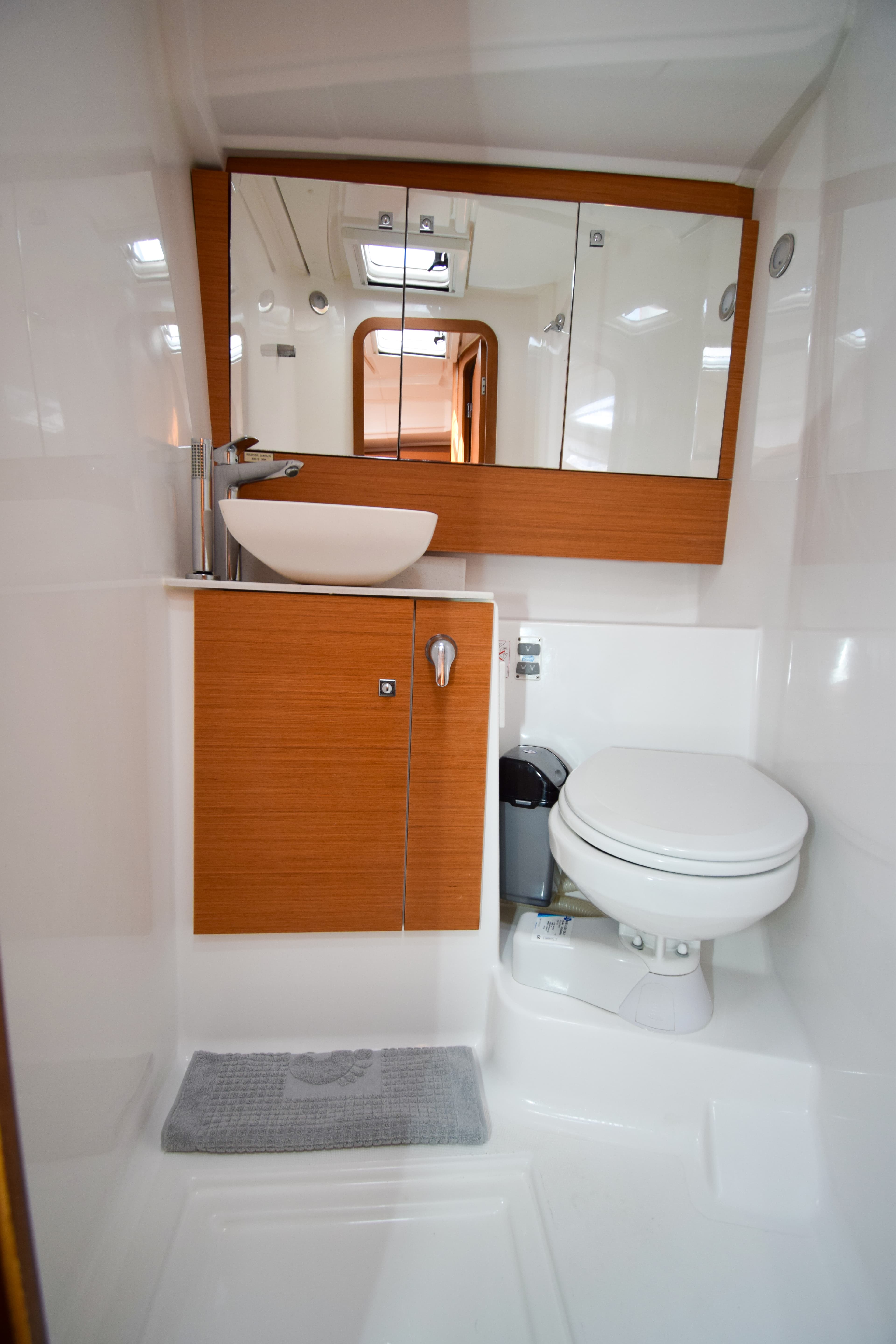 Dufour 430 - photo 14